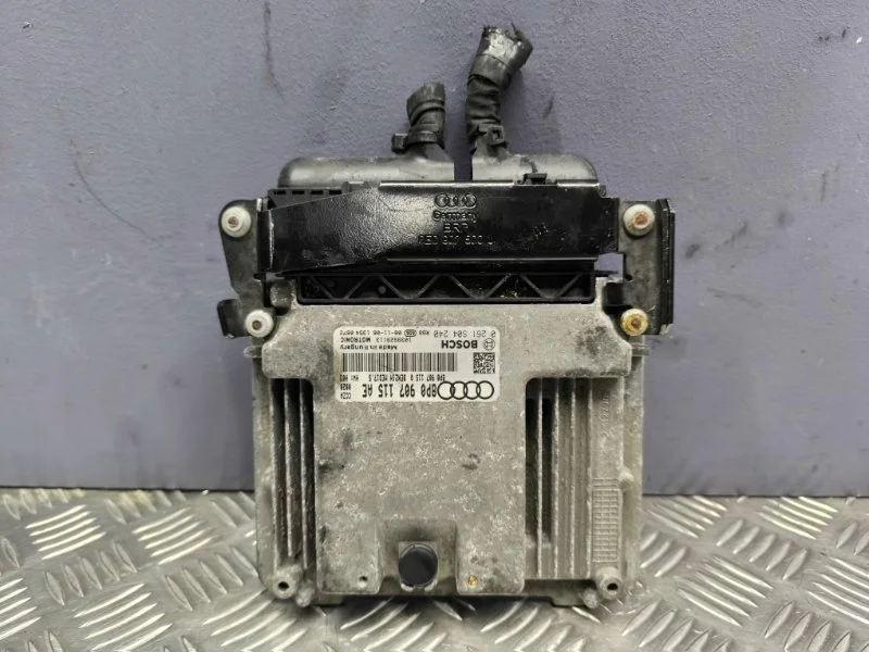 Блок управления двигателем Audi A3 2008 8P0907115BA 8P CCZ