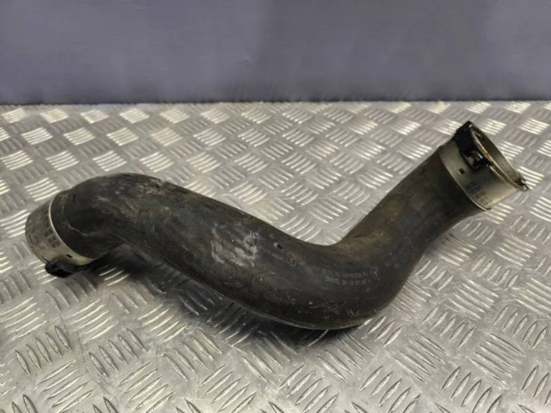 Патрубок интеркулера Mercedes-Benz C-class 2012 A2045282582 W204 271.820