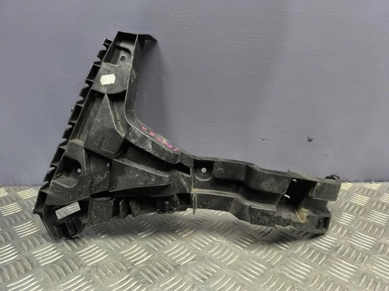 Кронштейн заднего бампера левый Audi Q3 2014 8U0807453A 8UB CCZ