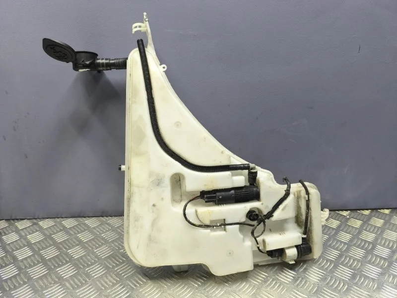 Бачок омывателя BMW 3 2012 61667241680 F30 N20B20B