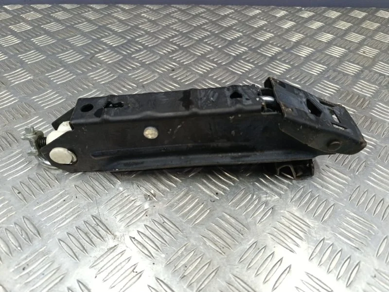 Домкрат Audi A3 2008 1K0011031P 8P CCZ