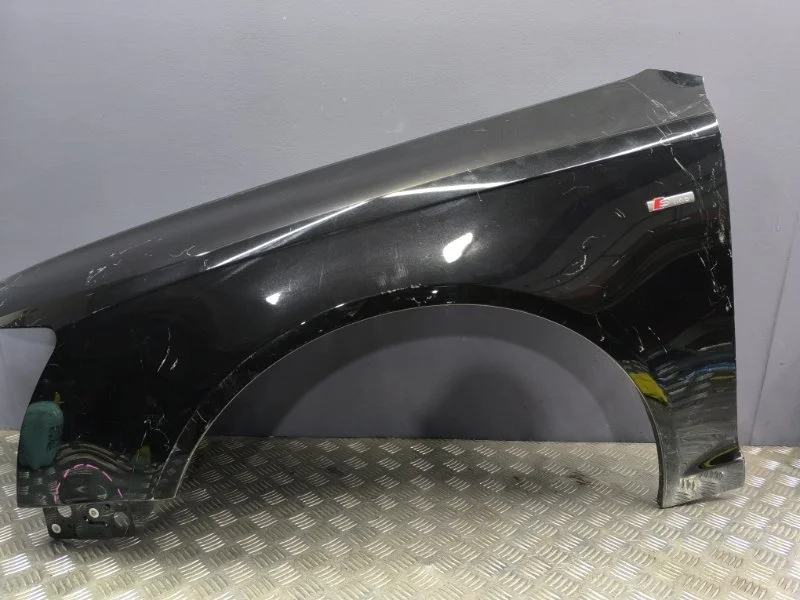 Крыло переднее левое Audi A6 2010 4F0821103F C6 CAJA