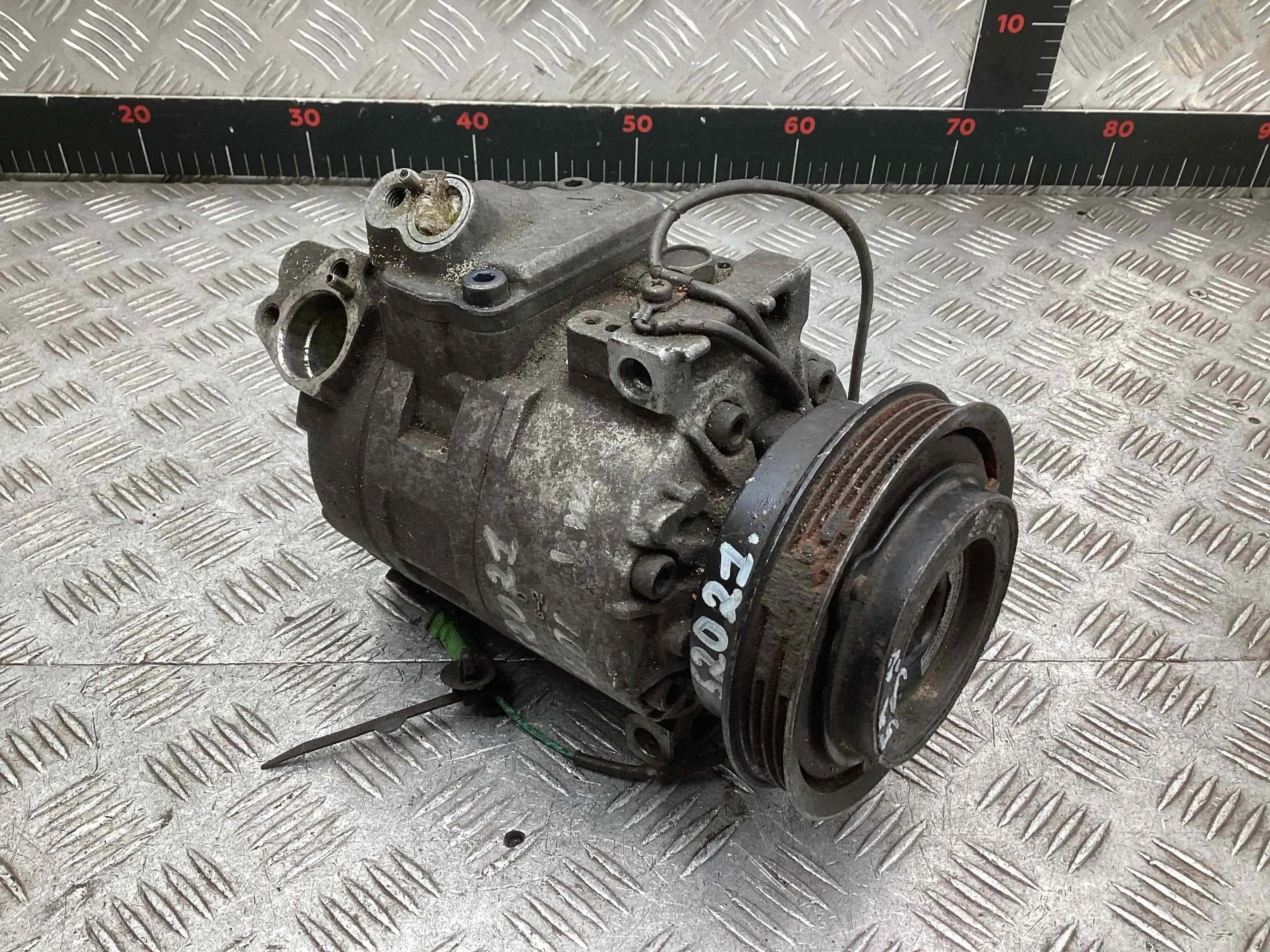 Компрессор кондиционера Volkswagen Passat Passat B5 (3B) 1996-2000 1999 1,6 i Бензин МКПП Седан.
