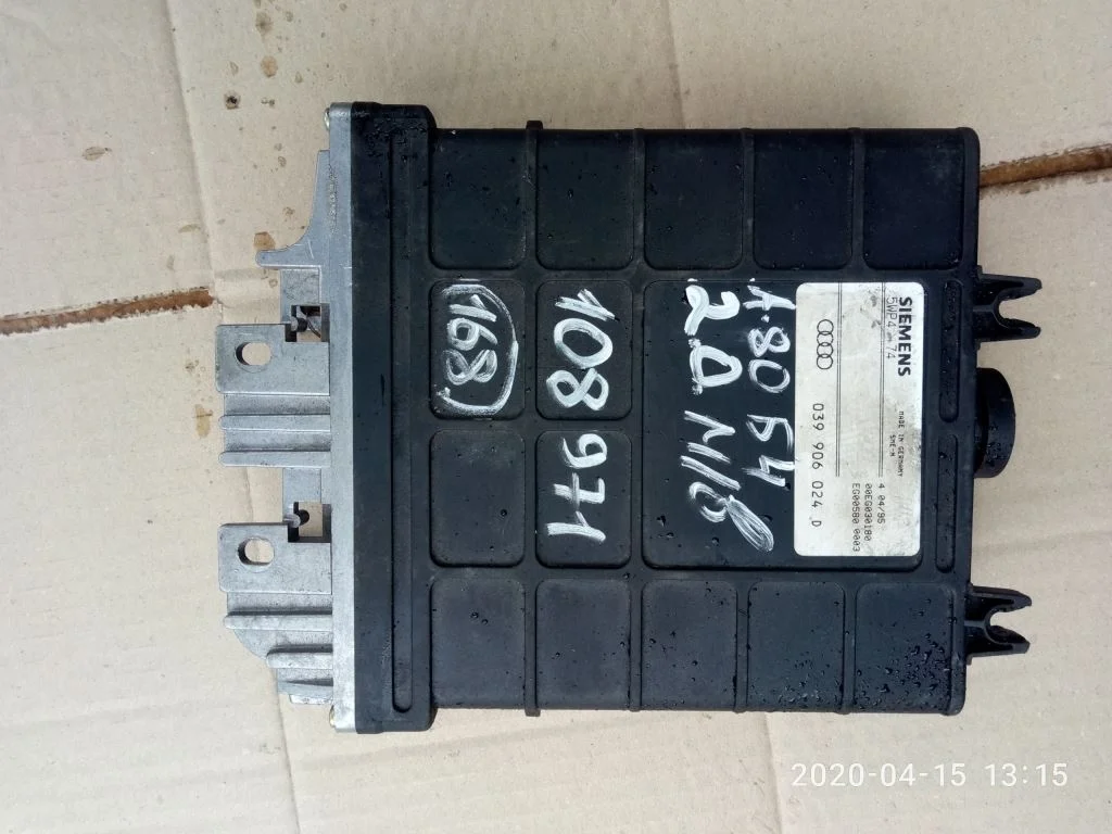 Блок управления двигателем Audi 80 80 B4 (8C) 1991-1995 1995 2,0 моно Бензин МКПП Седан.