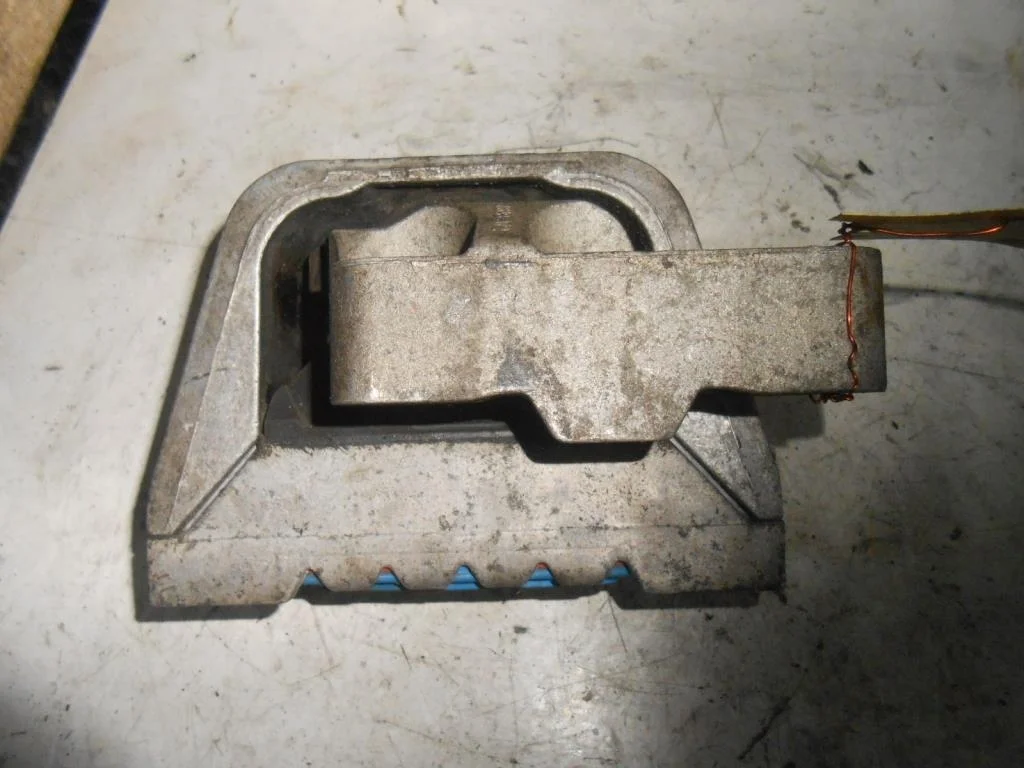 Кронштейн двигателя Volkswagen Touran Touran I (1T) 2006-2010 рестайлинг 2007 1,9 TDi Дизель