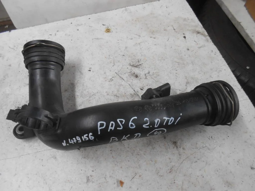 Патрубок впускного коллектора Volkswagen Passat Passat B6 (3C) 2005-2010 2005 2,0 TDi Дизель МКПП Универсал.
