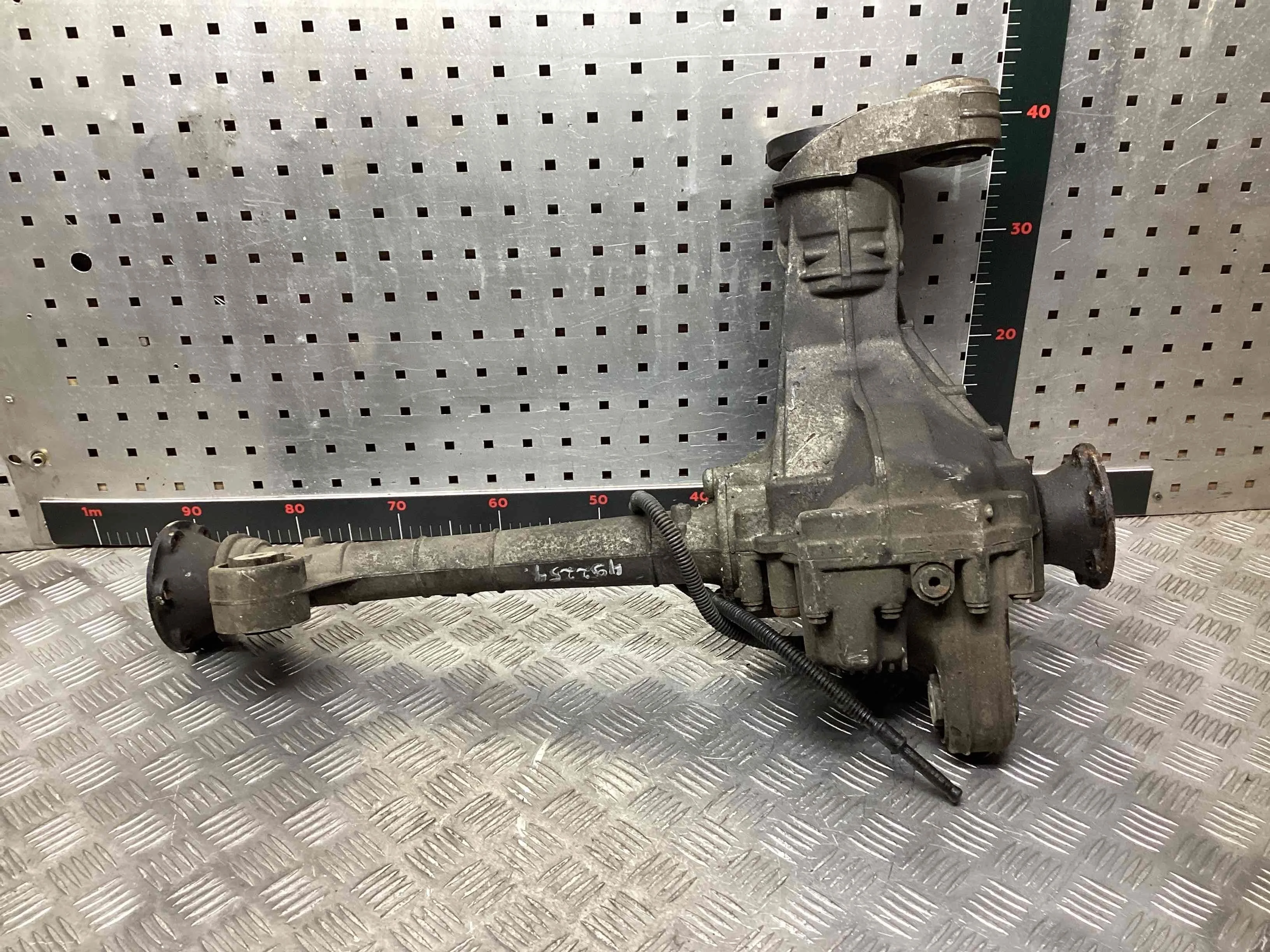 Редуктор переднего моста Volkswagen Touareg Touareg I (7L) 2002-2006 2005 2,5 TDi Дизель  Внедорожник.