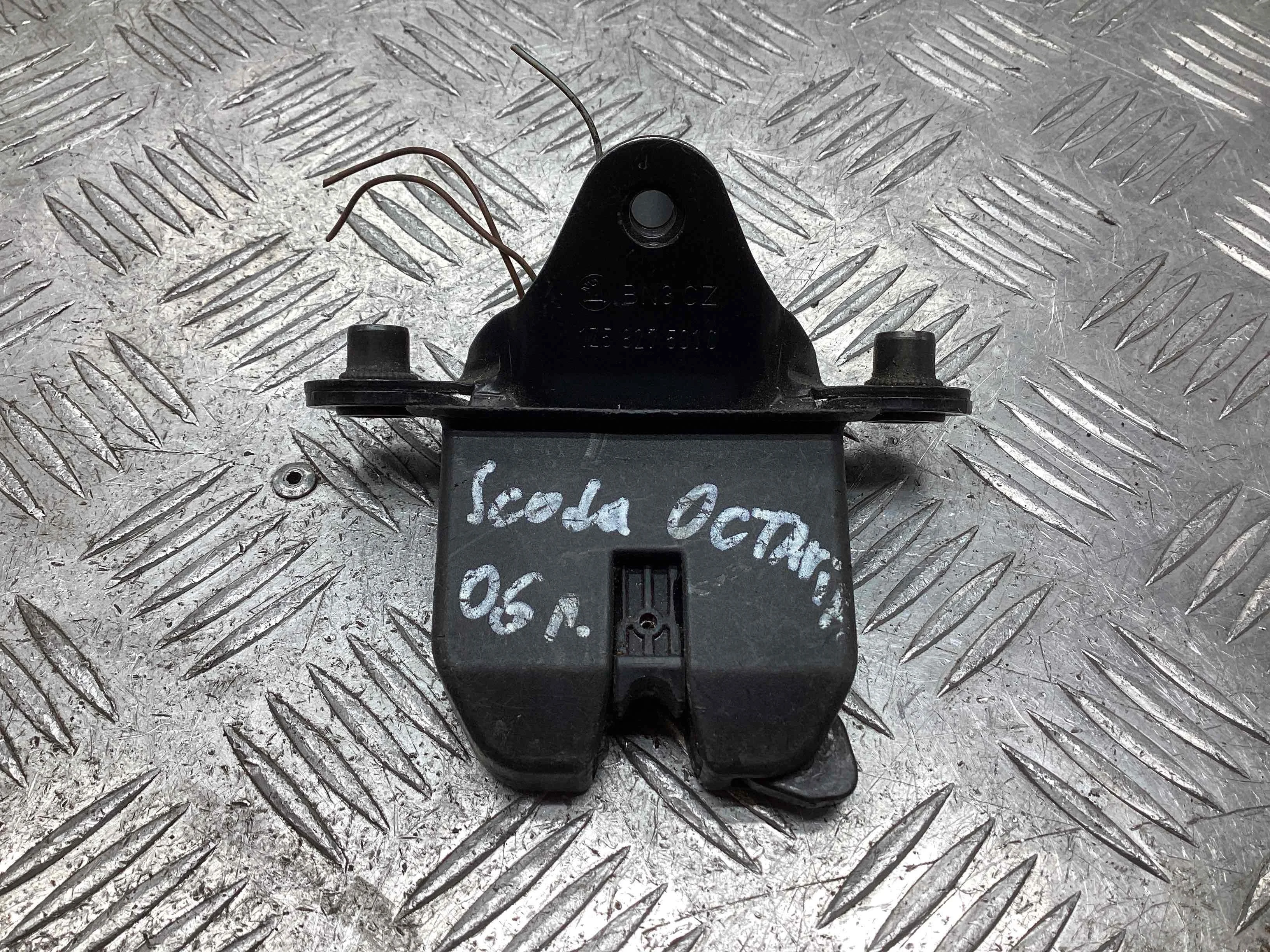 Замок багажника Skoda Octavia Octavia A5 (1Z) 2004-2008 2004
