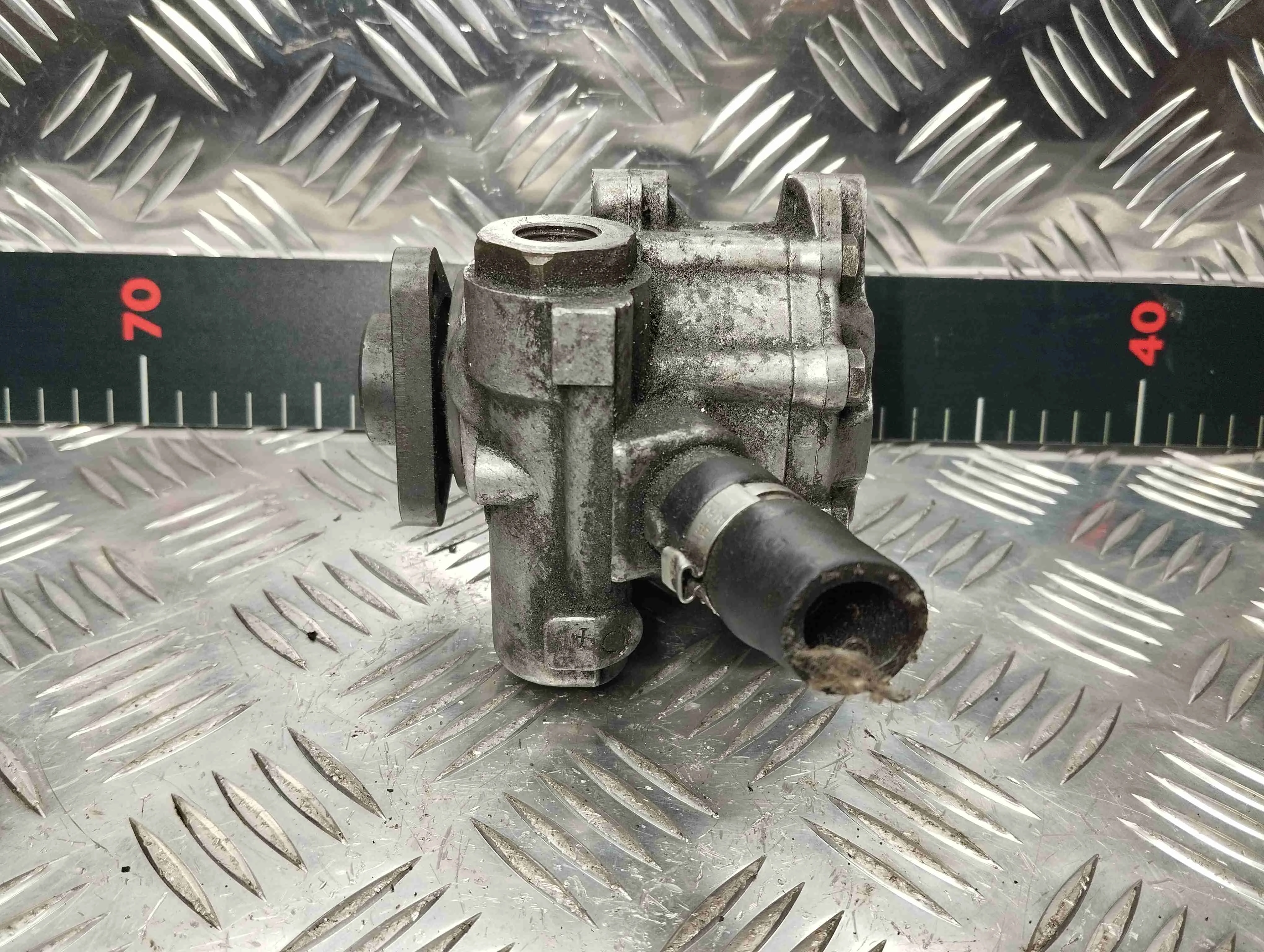 Насос гидроусилителя руля Audi A4 A4 B6 (8EC, 8E5) 2000-2004 2000 2,0 TDi Дизель МКПП Седан.