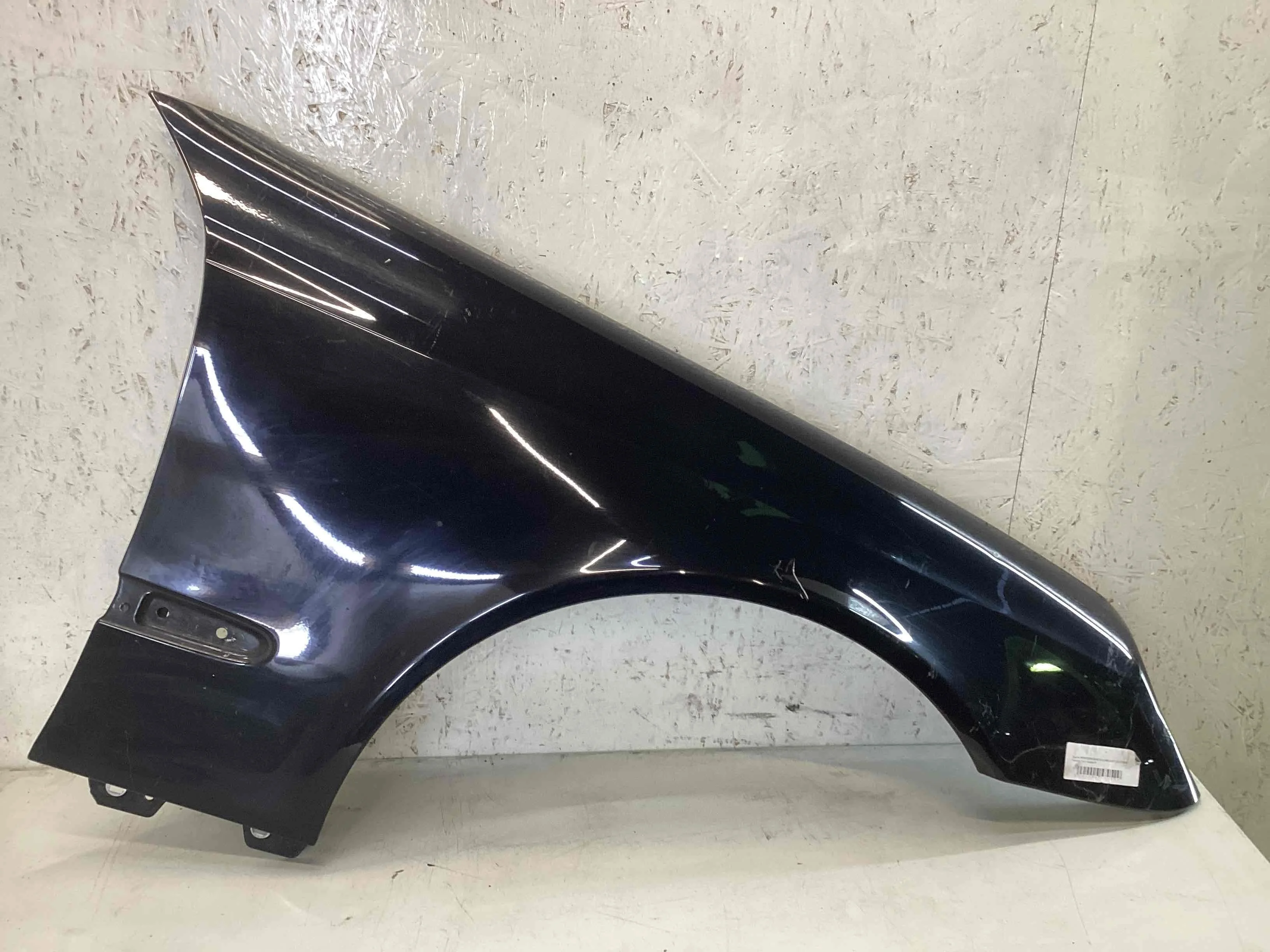 Крыло переднее правое Mercedes E (W211) 2002-2006  2004 2,2 CDi Дизель АКПП Седан.