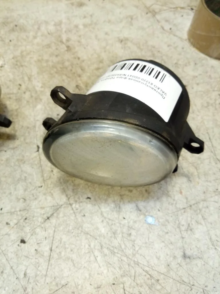Фара противотуманная левая Toyota Auris Auris I (E150) 2006-2012 2006