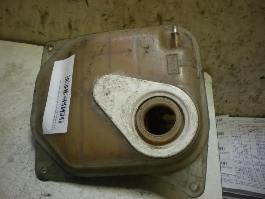 Бачок расширительный Audi A6 A6 C4 (4A) 1994-1997 1997 2,0 i Бензин МКПП Седан.
