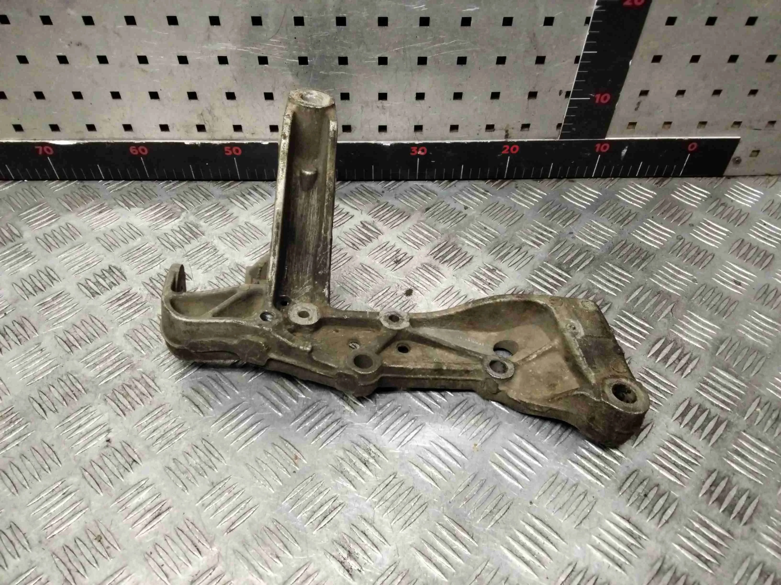 Балка подвески передняя (подрамник) Volkswagen Caddy Caddy III (2K) 2004-2010 2007 1,9 TDi Дизель