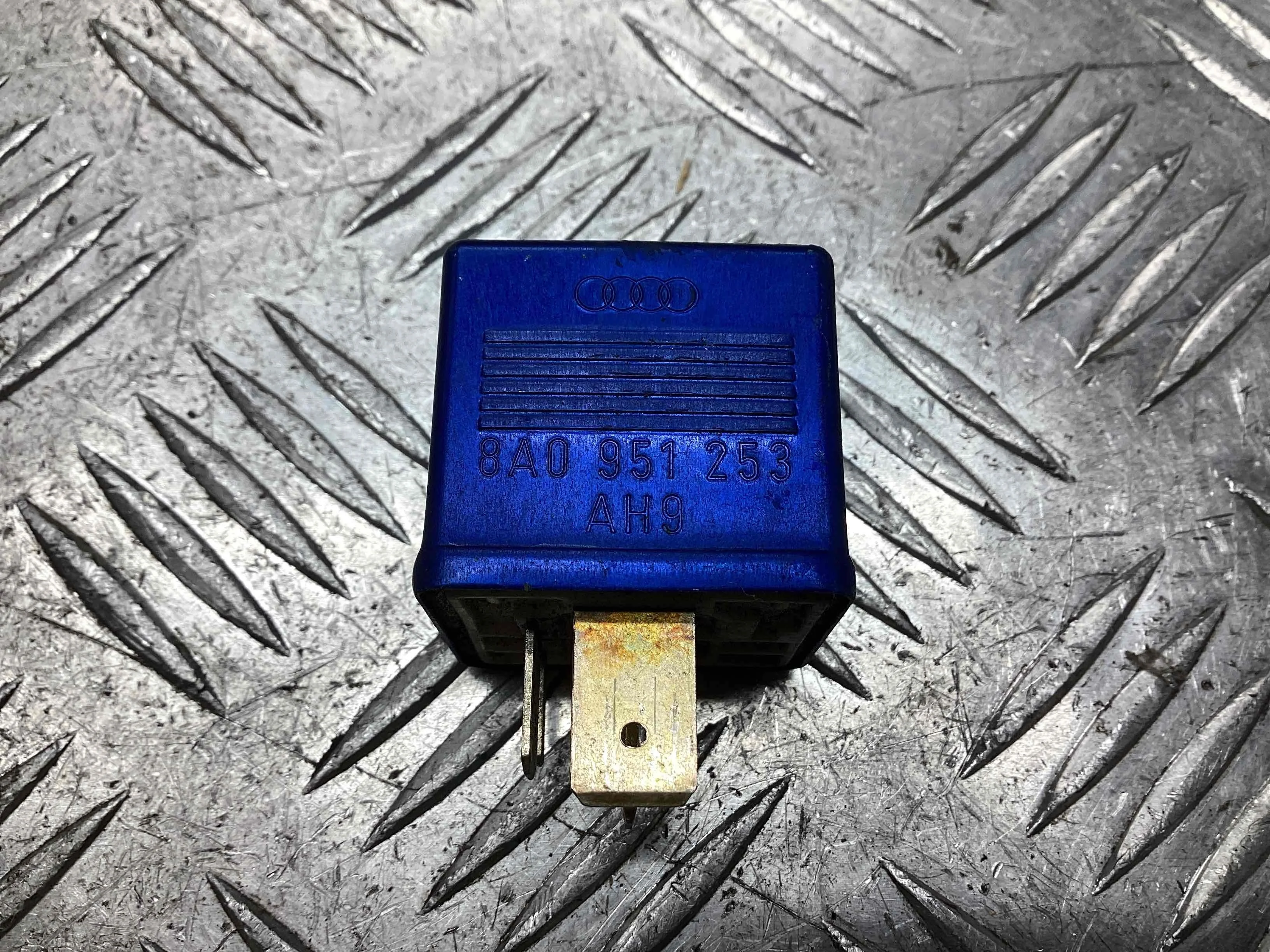 Реле накала свечей Audi A4 A4 B7 (8EC, 8ED) 2004-2008 2006 2,5 TDi Дизель МКПП Седан.