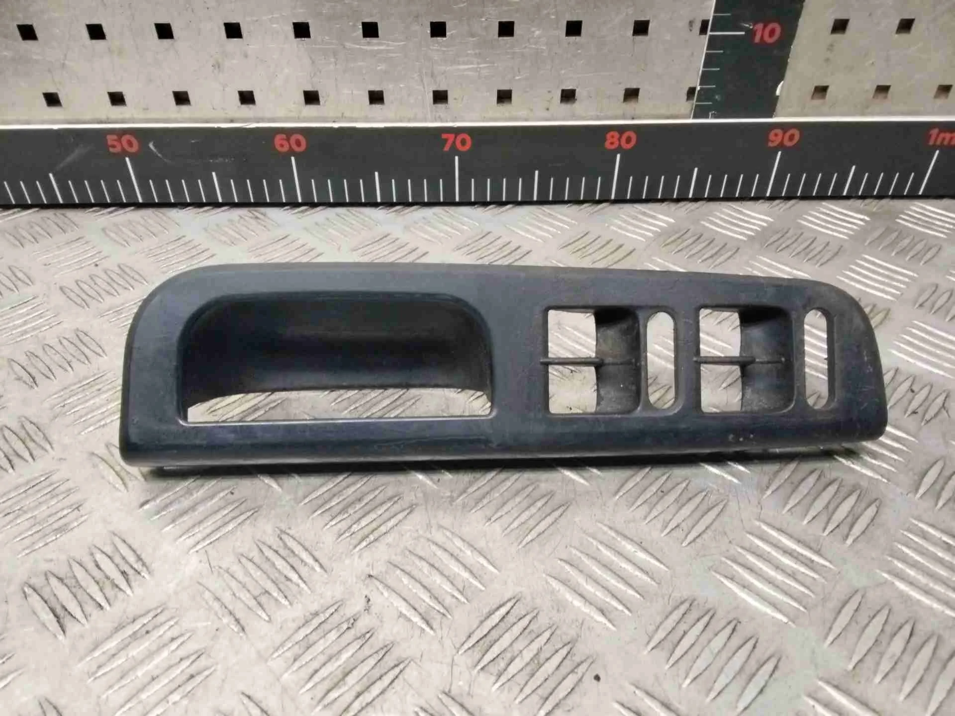 Ручка внутренняя передняя левая Volkswagen Golf Golf IV (1J) 1997-2004 2001 1,9 TDi Дизель МКПП 5ст. Универсал.