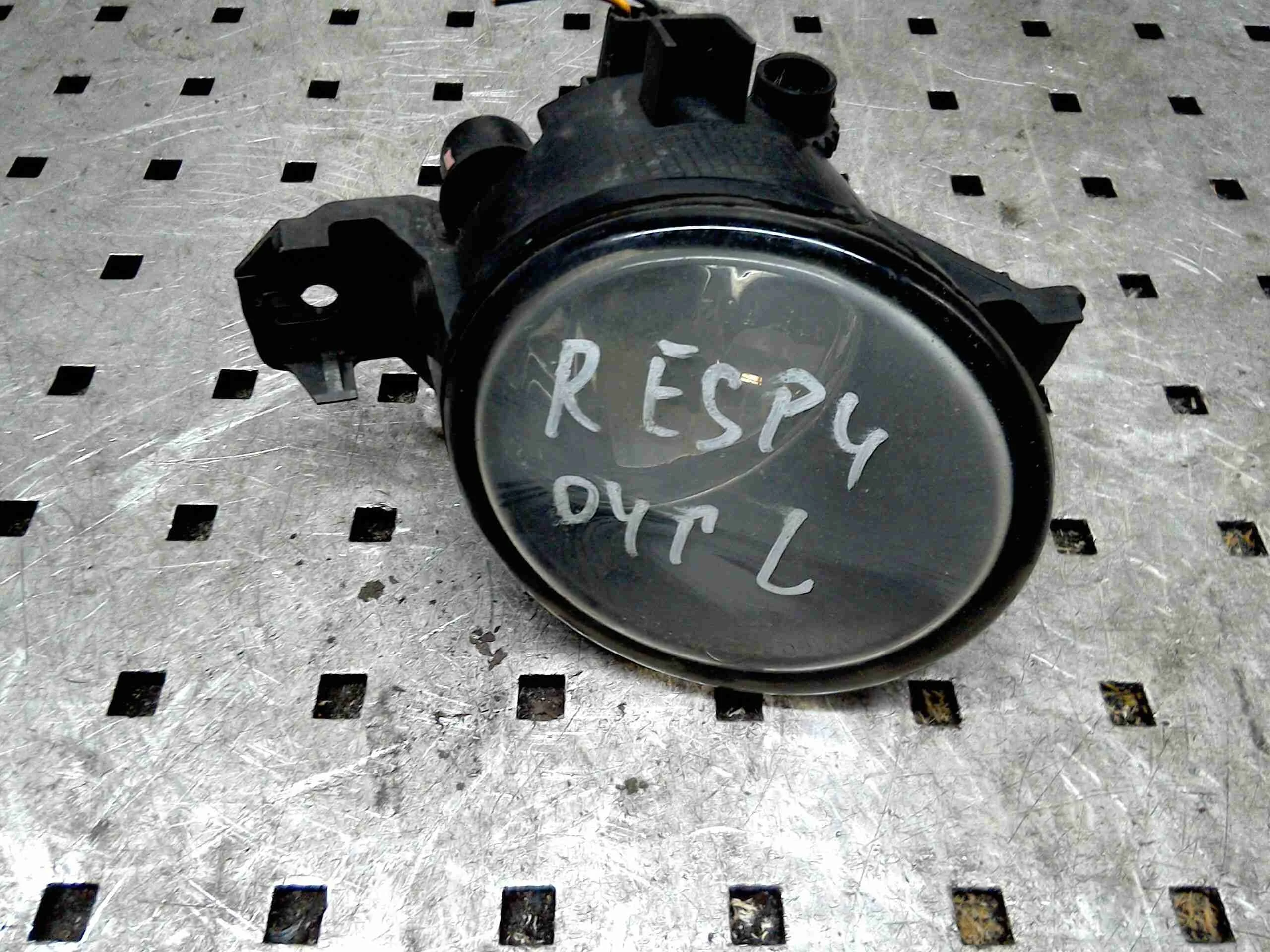 Фара противотуманная левая Renault Espace Espace IV 2002-2006 2004 2,2 DCi Дизель АКПП Минивэн.