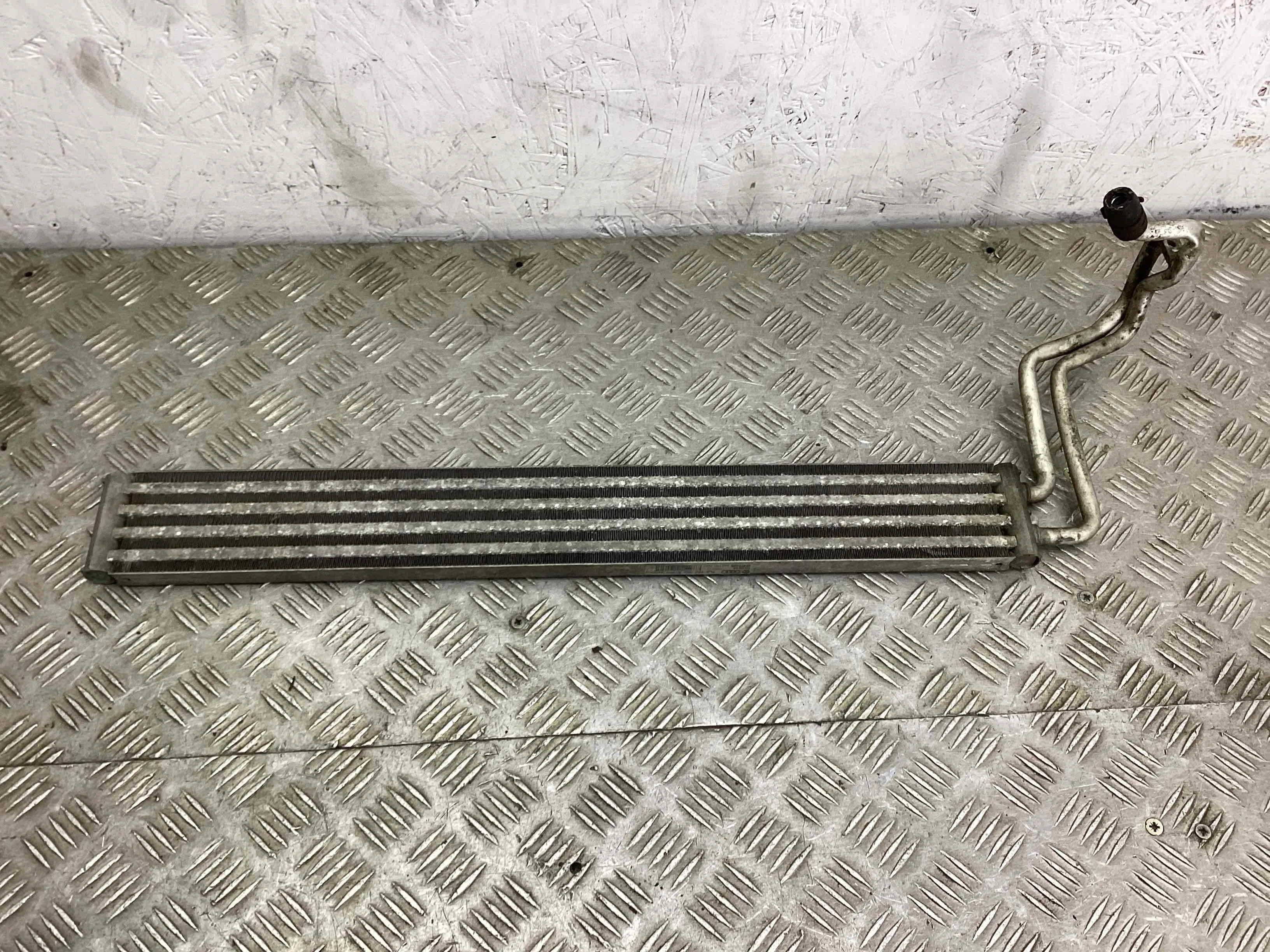 Радиатор гидроусилителя Volkswagen Touareg Touareg I (7L) 2002-2006 2006 2,5 TDi Дизель МКПП 6ст. Внедорожник.