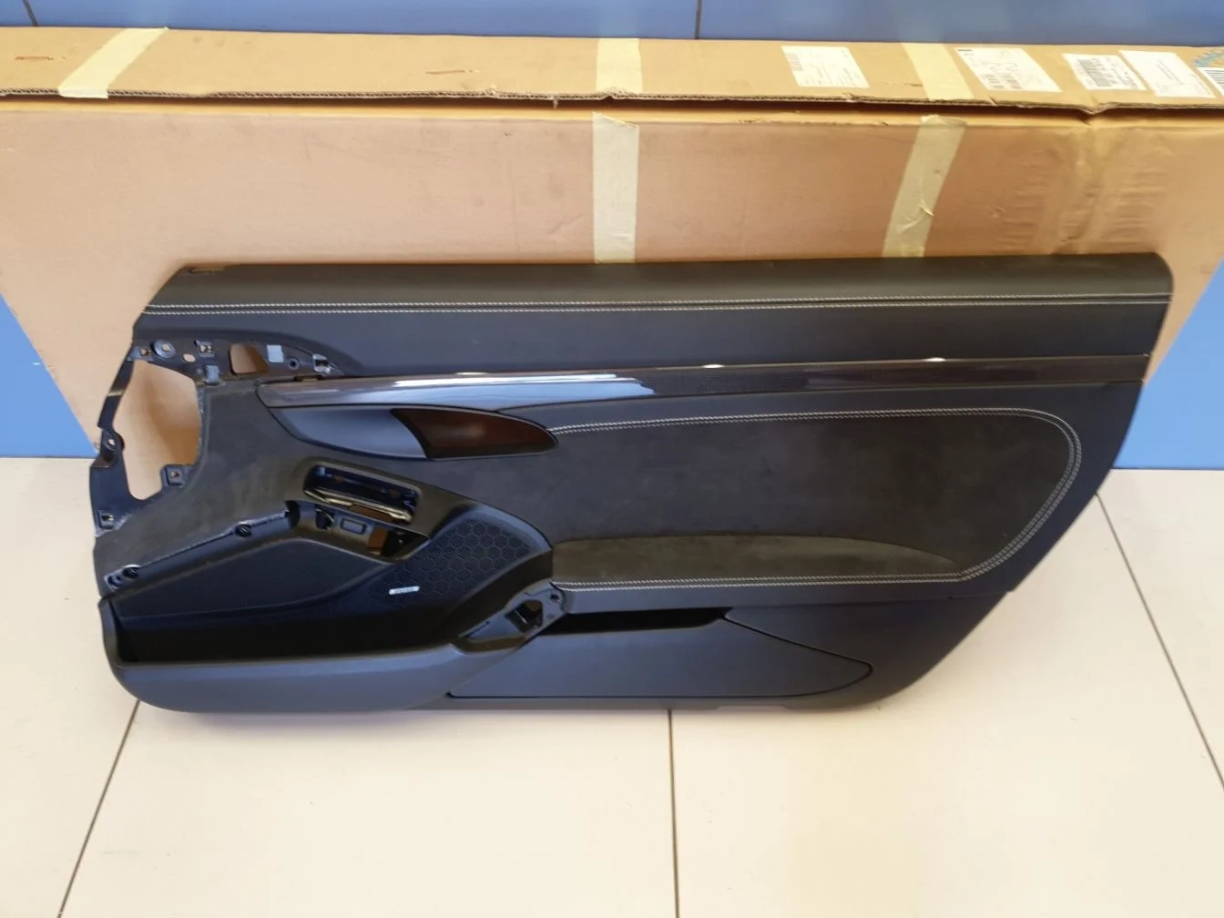 Обшивка двери передняя правая для Porsche 911 991 2011-2019