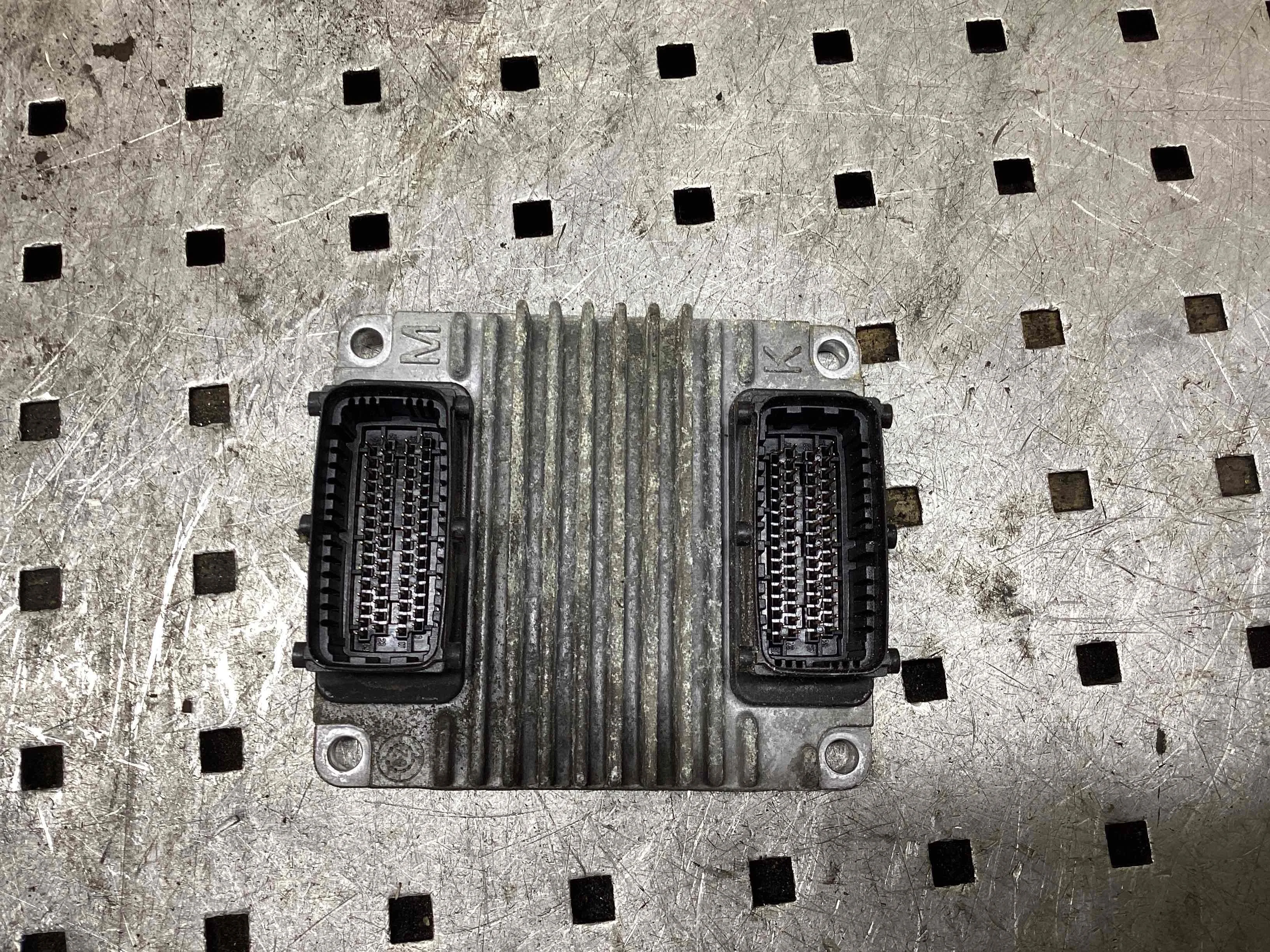 Блок управления двигателем Opel Meriva Meriva A 2002-2006 2003 1,6 i Бензин МКПП 5ст. Минивэн.