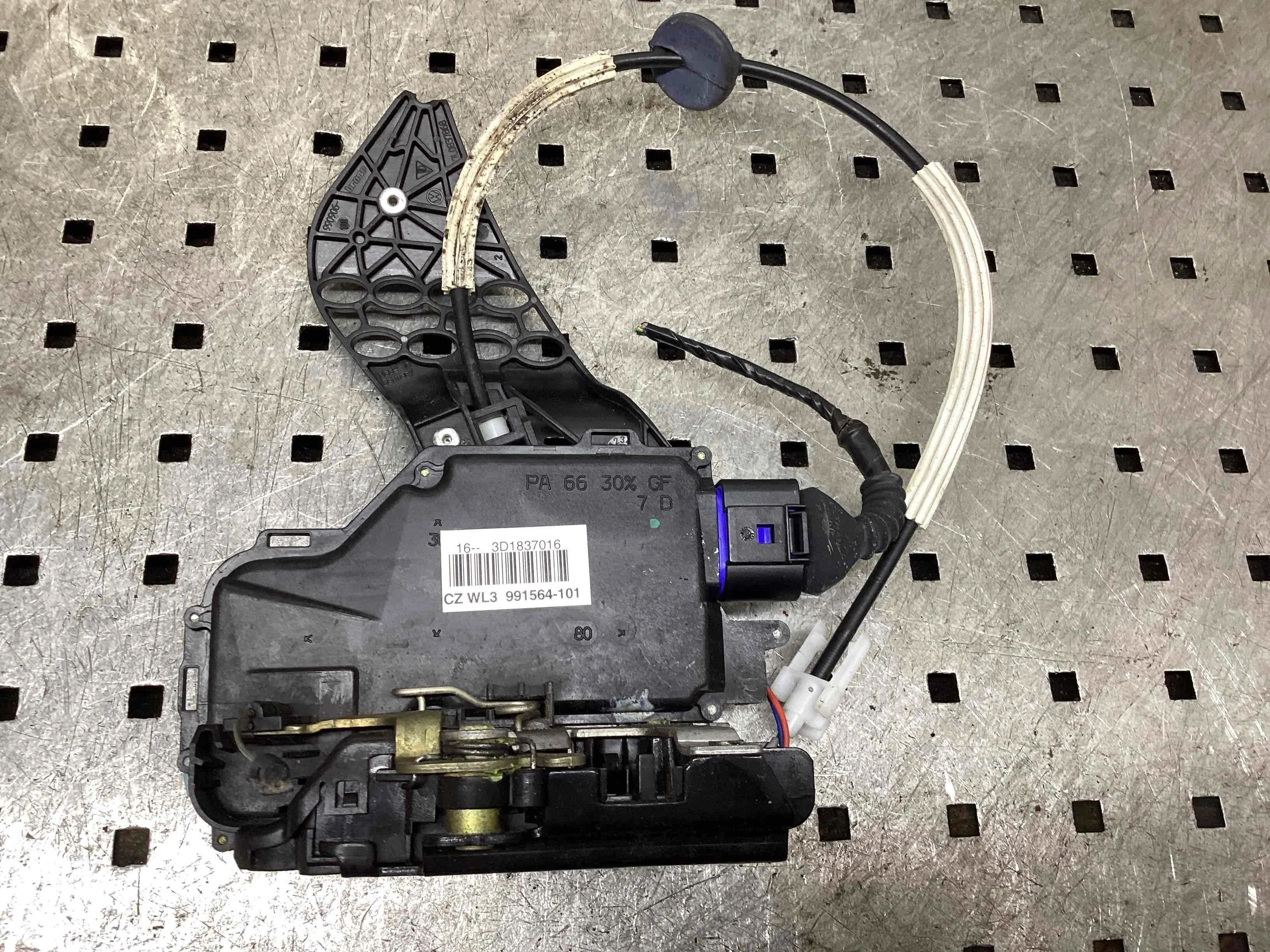 Замок двери передней правой Volkswagen Touareg Touareg I (7L) 2002-2006 2003