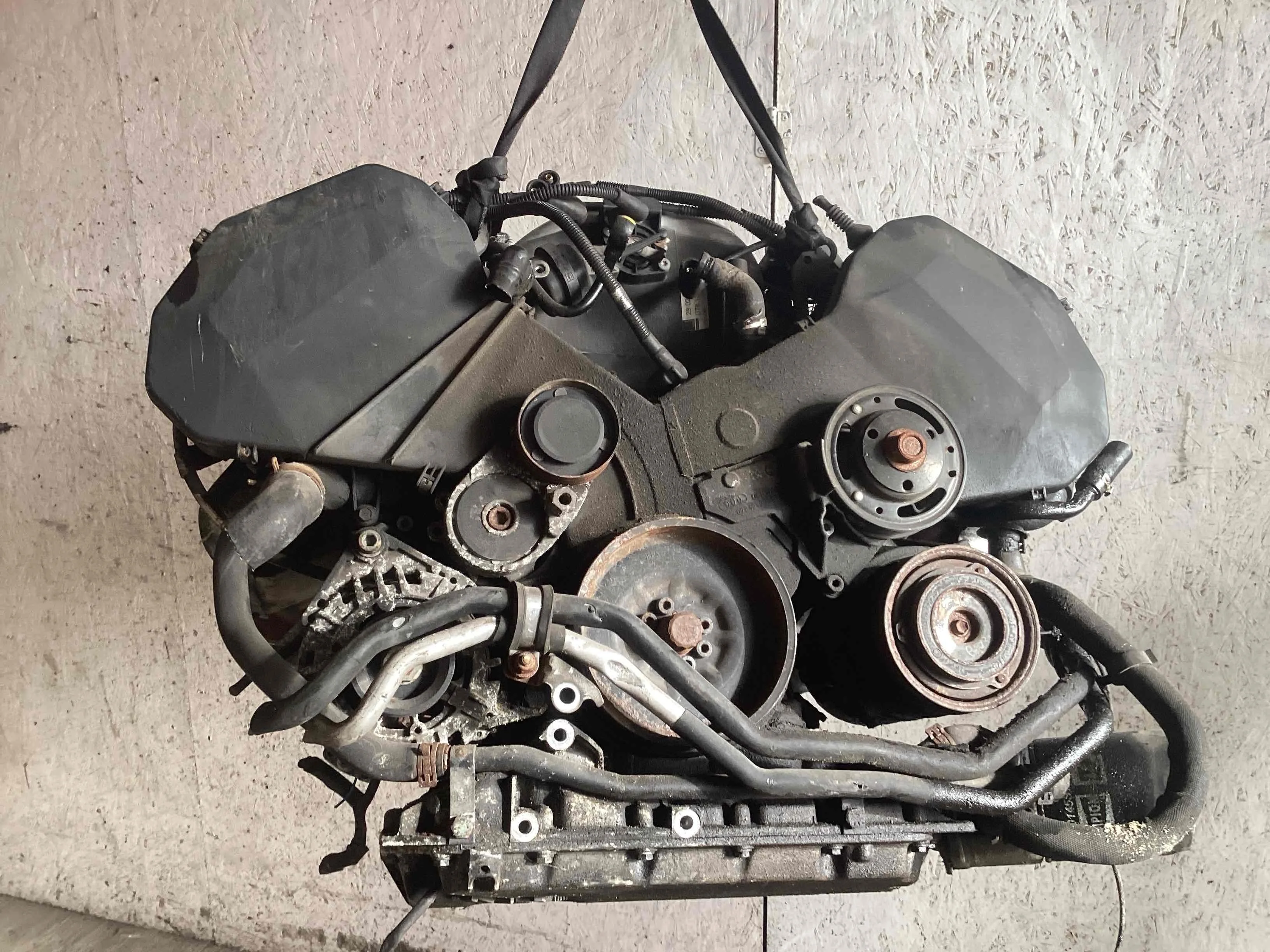Двигатель Audi A6 A6 C5 (4B) 1997-2001 1998 2,4 i Бензин МКПП Седан.