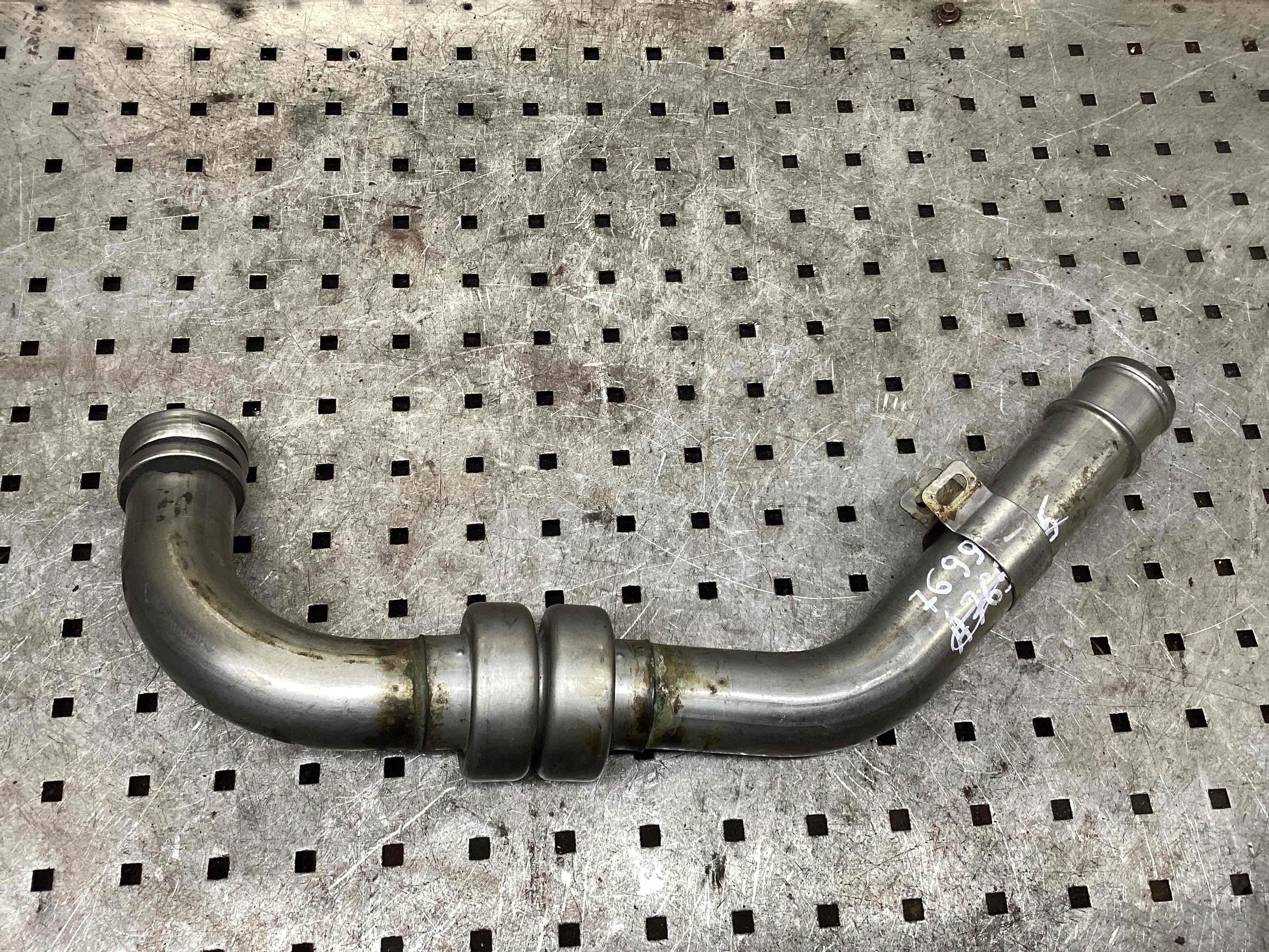 Патрубок интеркулера Renault Megane Megane II 2002-2006 2006 1,5 DCi Дизель МКПП Универсал.