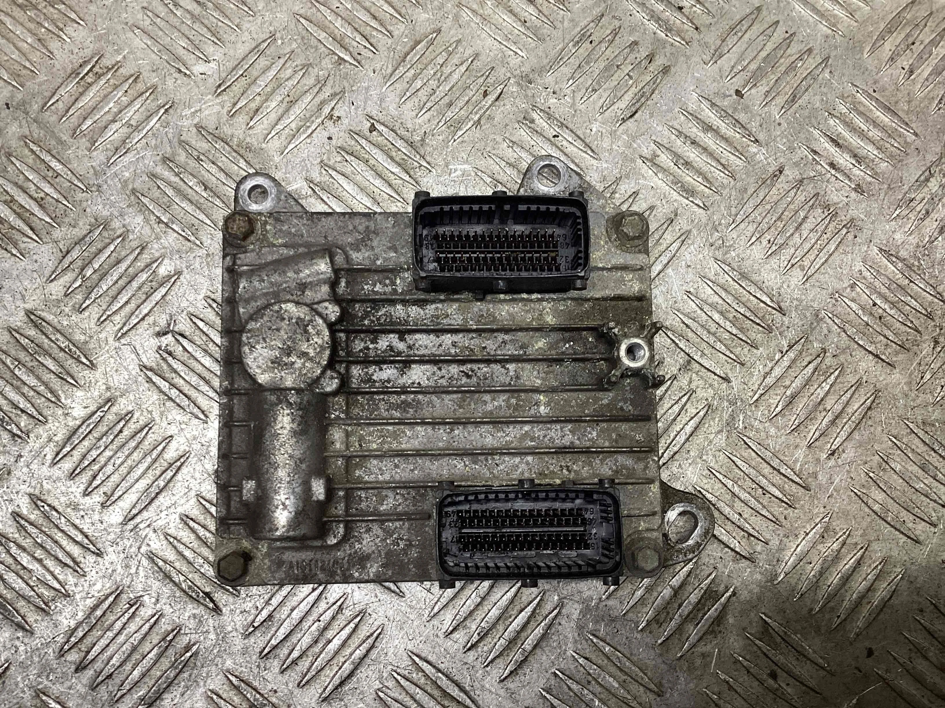 Блок управления двигателем Opel Signum Signum 2003-2005 2004 2,2 i Бензин МКПП 5ст. Хэтчбек 5дв.