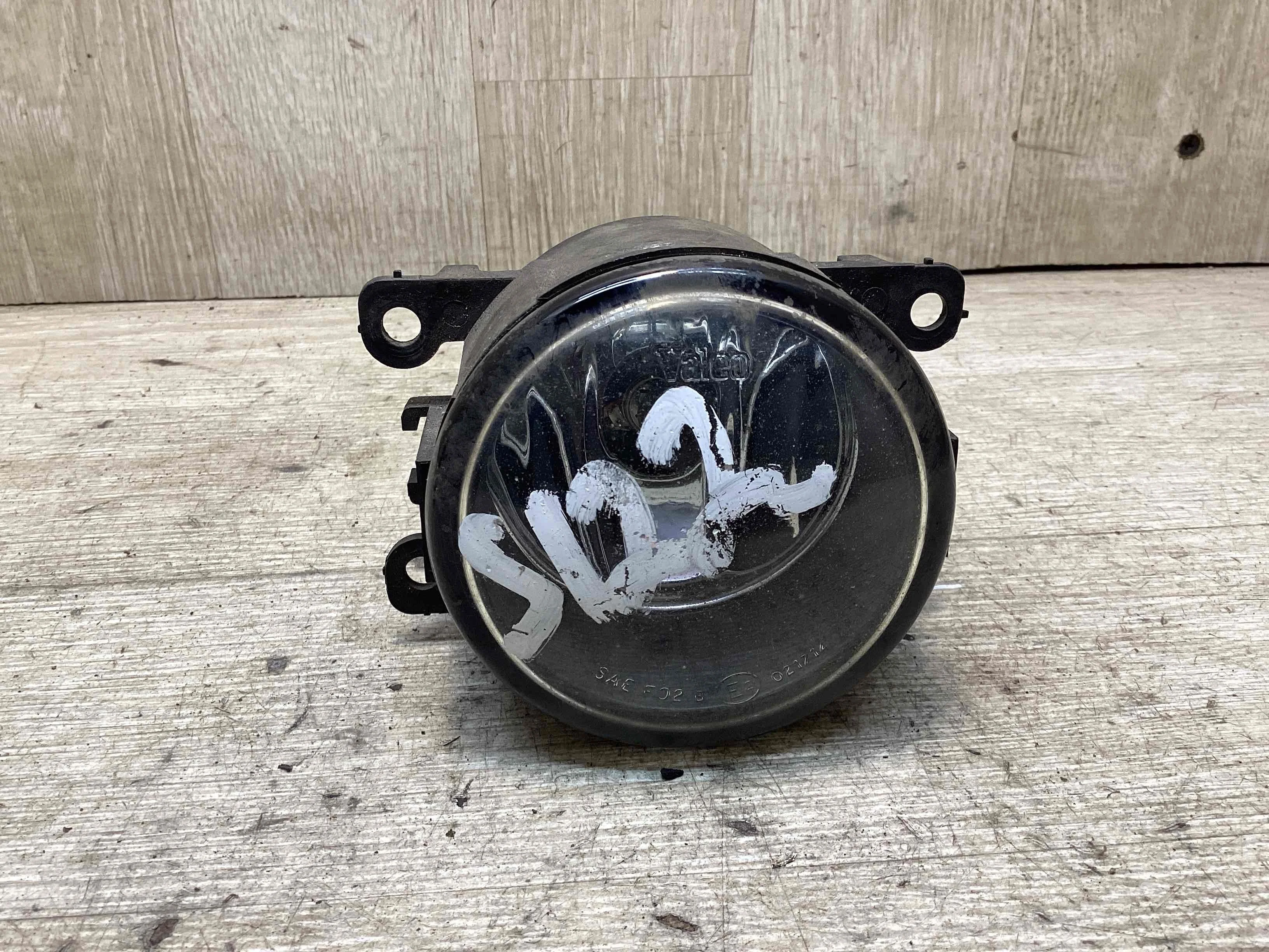 Фара противотуманная левая Renault Megane Megane II 2002-2006 2003 2,0 i Бензин МКПП 6ст. Кабриолет.