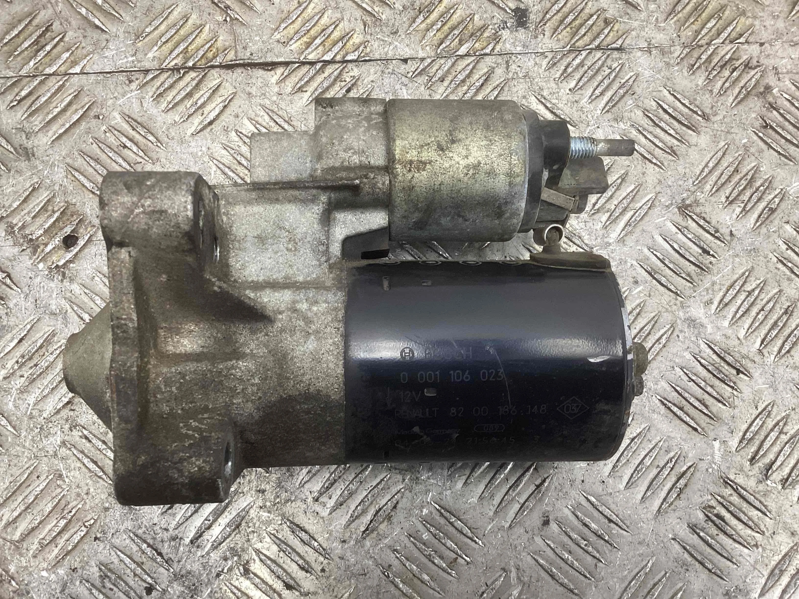 Стартер Renault Megane Megane II 2002-2006 2006 2,0 i Бензин МКПП Хэтчбек.