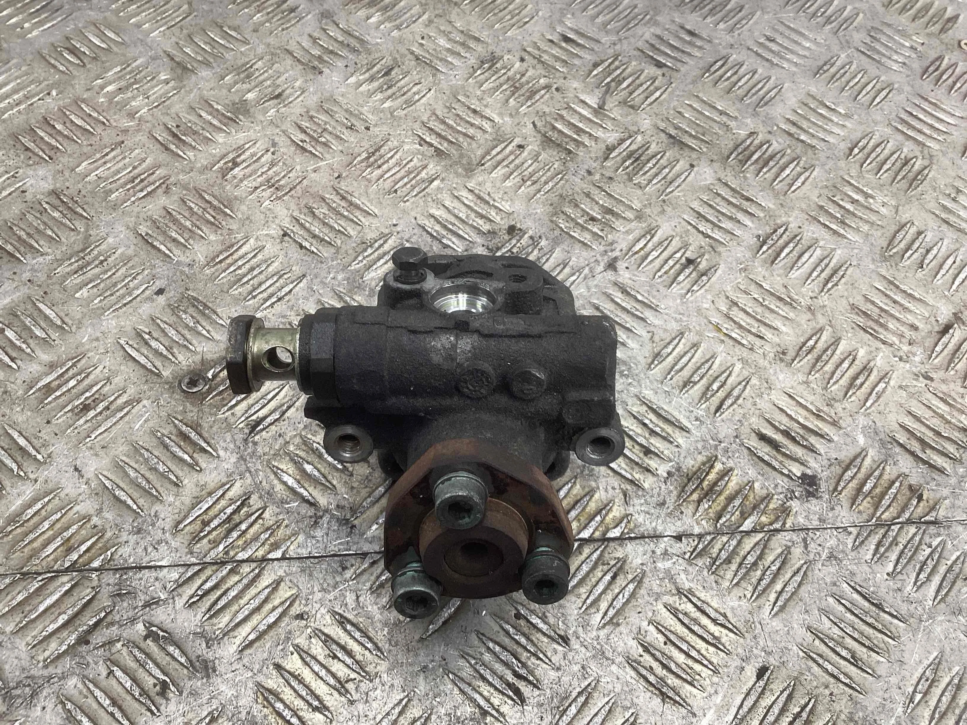 Насос гидроусилителя руля Volkswagen Golf Golf IV (1J) 1997-2004 2004 1,9 TDi Дизель МКПП Хэтчбек 5дв.
