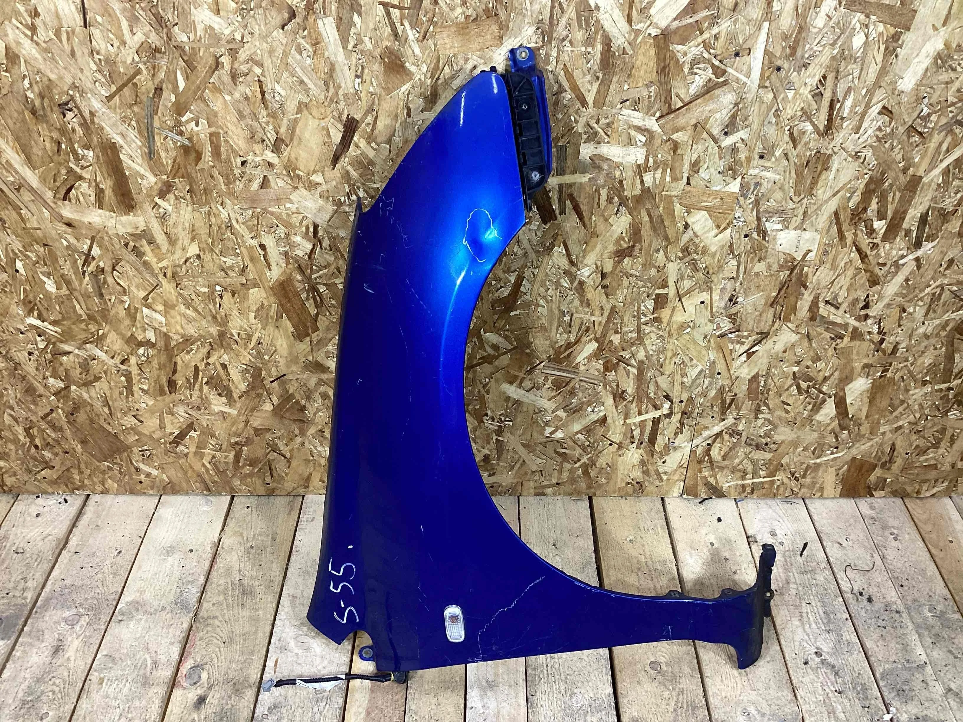 Крыло переднее правое Honda Civic Civic VII 2000-2003 2003 1,4 i Бензин МКПП 5ст. Хэтчбек 5дв.