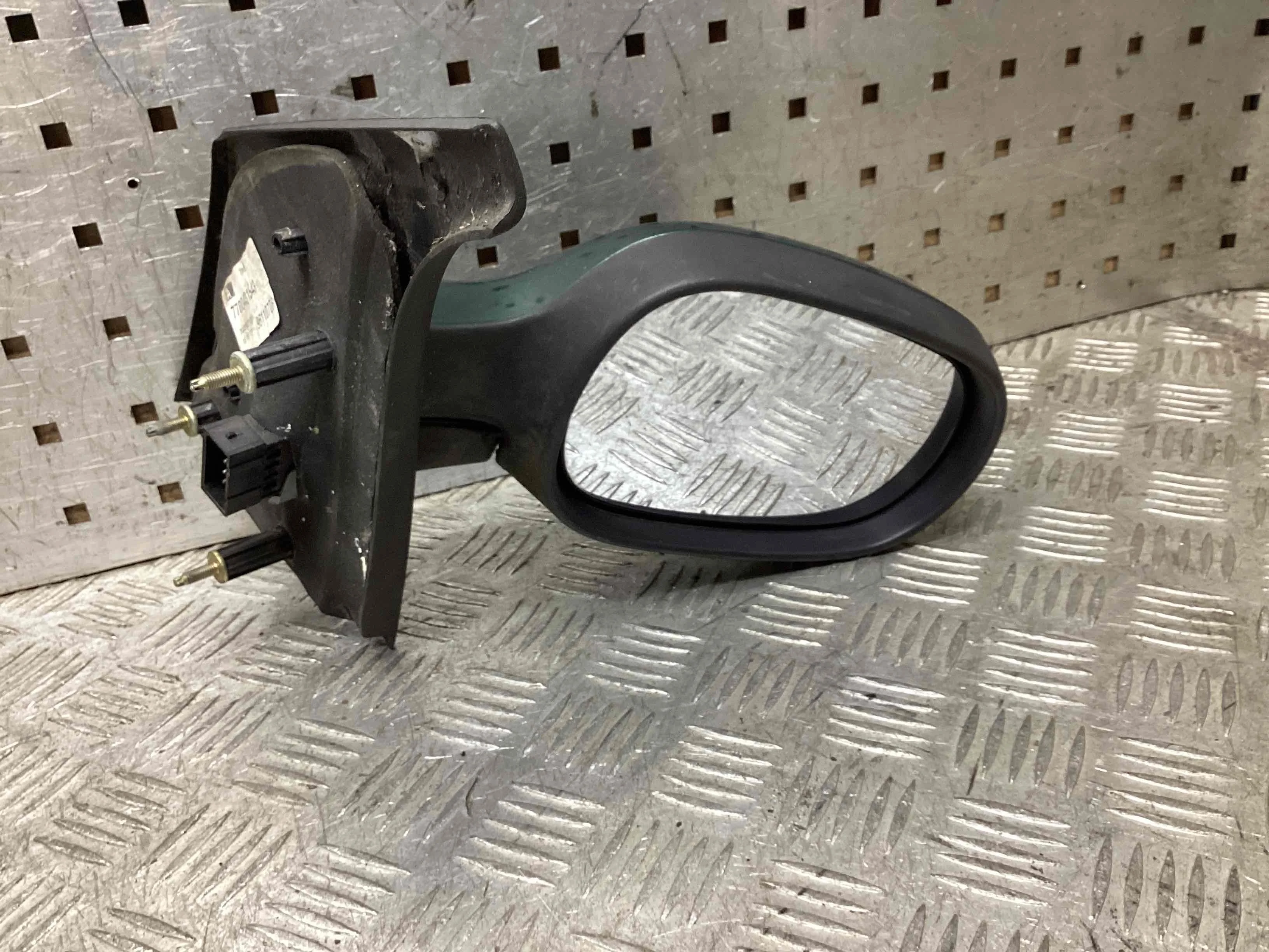 Зеркало наружное правое Renault Scenic Scenic I (JA) 1999-2003 рестайлинг 2002 1,9 DCi Дизель МКПП 5ст. Минивэн.