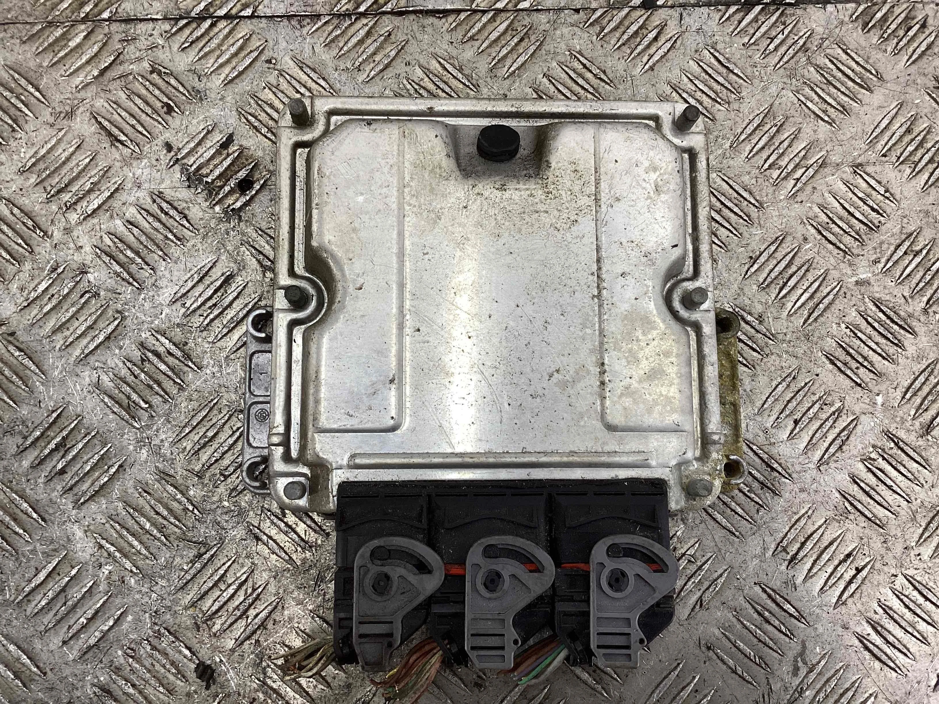 Блок управления двигателем Renault Megane Megane I 1995-2002 2002 1,9 DCi Дизель МКПП 5ст. Хэтчбек 5дв.