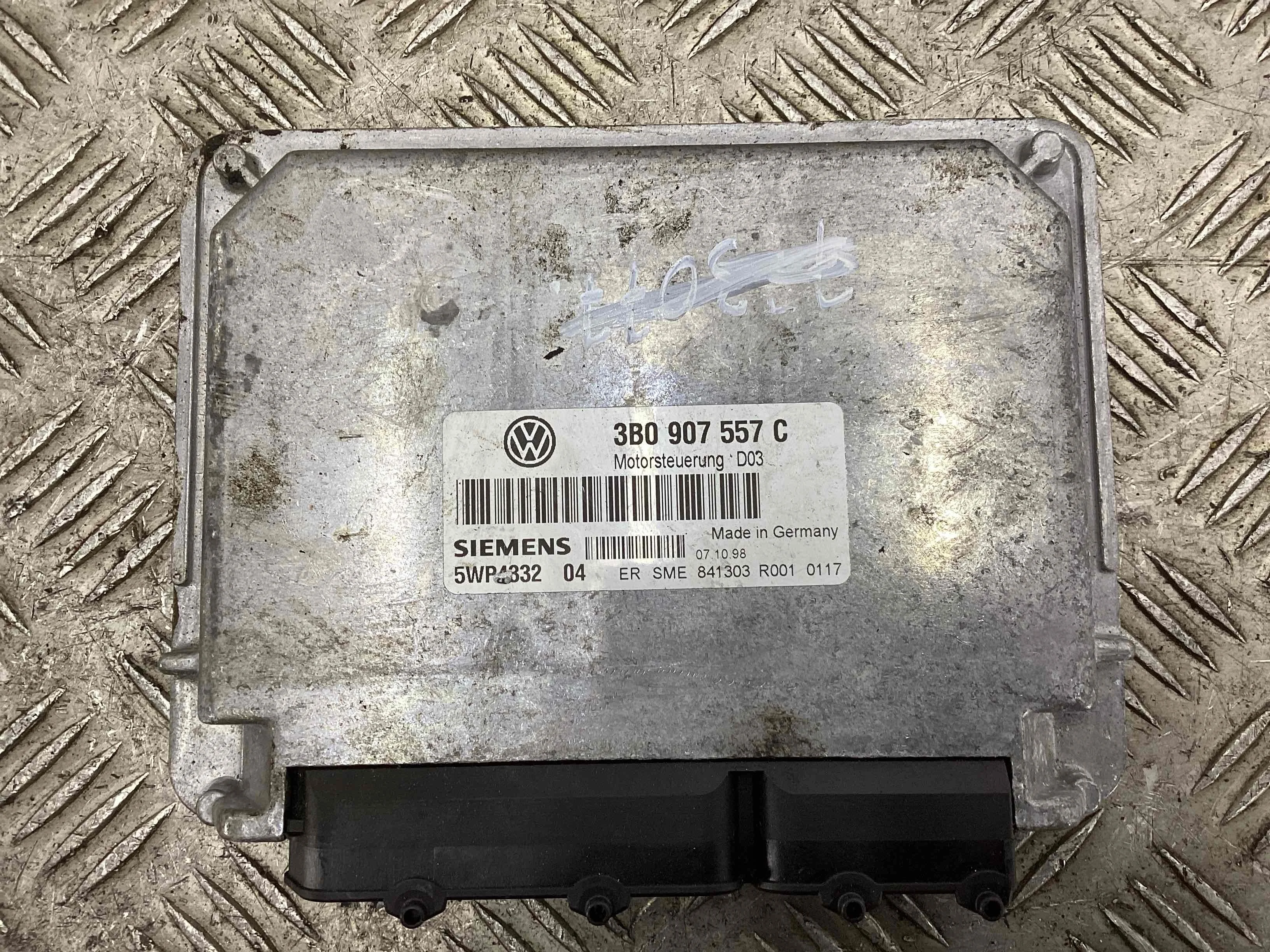 Блок управления двигателем Volkswagen Passat Passat B5 (3B) 1996-2000 1998 1,6 i Бензин МКПП 5ст. Универсал.