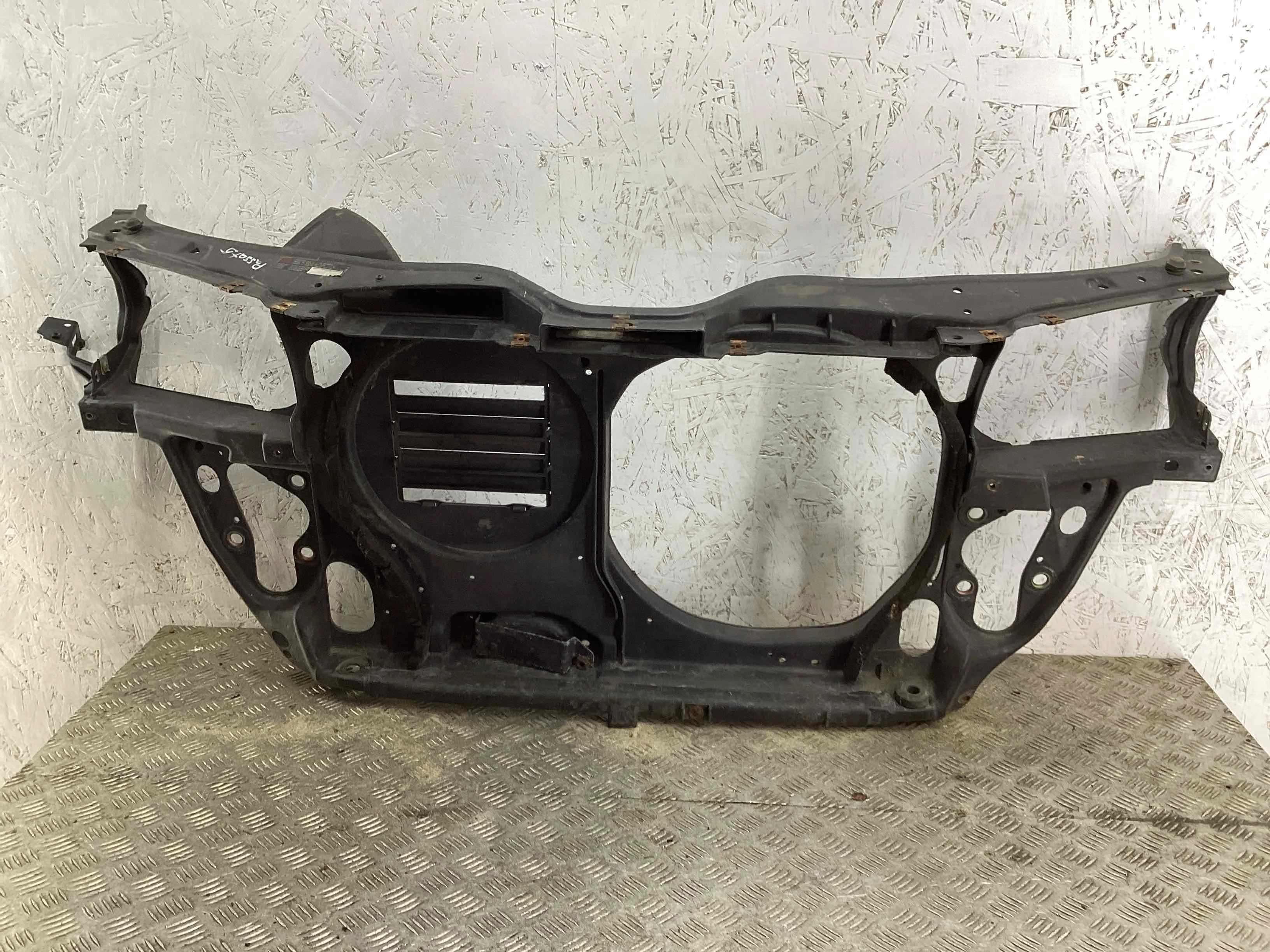 Передняя панель крепления облицовки (телевизор) Volkswagen Passat Passat B5 (3B) 1996-2000 1999