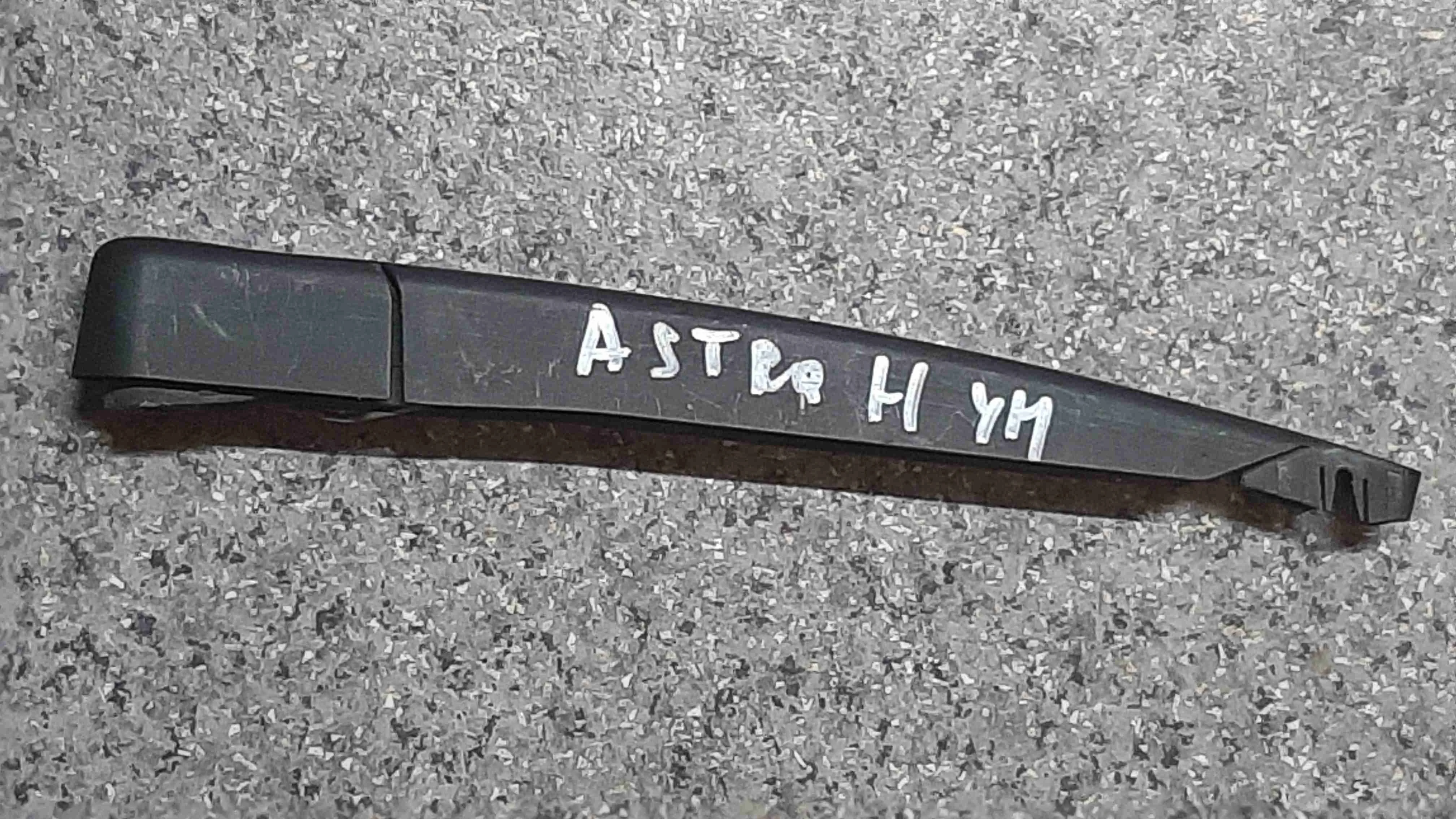 Щеткодержатель задний Opel Astra Astra H 2004-2007 2006 1,9 CDTi Дизель МКПП Универсал.