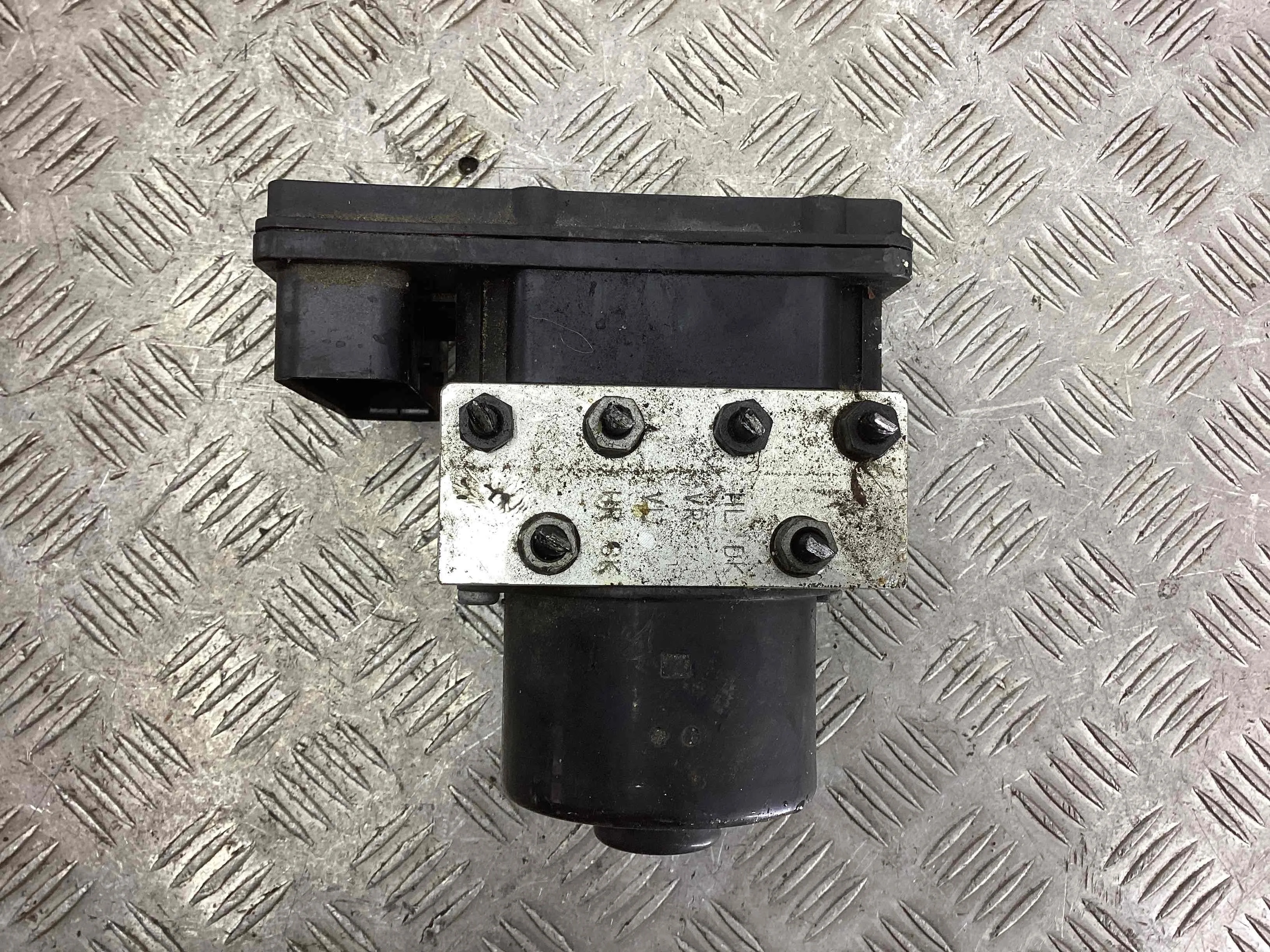 Блок ABS Volkswagen Touareg Touareg I (7L) 2002-2006 2006 2,5 TDi Дизель МКПП 6ст. Внедорожник.