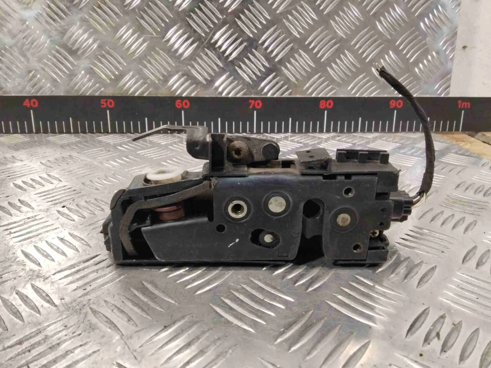 Замок двери передней правой Seat Alhambra Alhambra I (7M) 2000-2010 рестайлинг 2001 1,9 TDi Дизель МКПП 6ст. Минивэн.