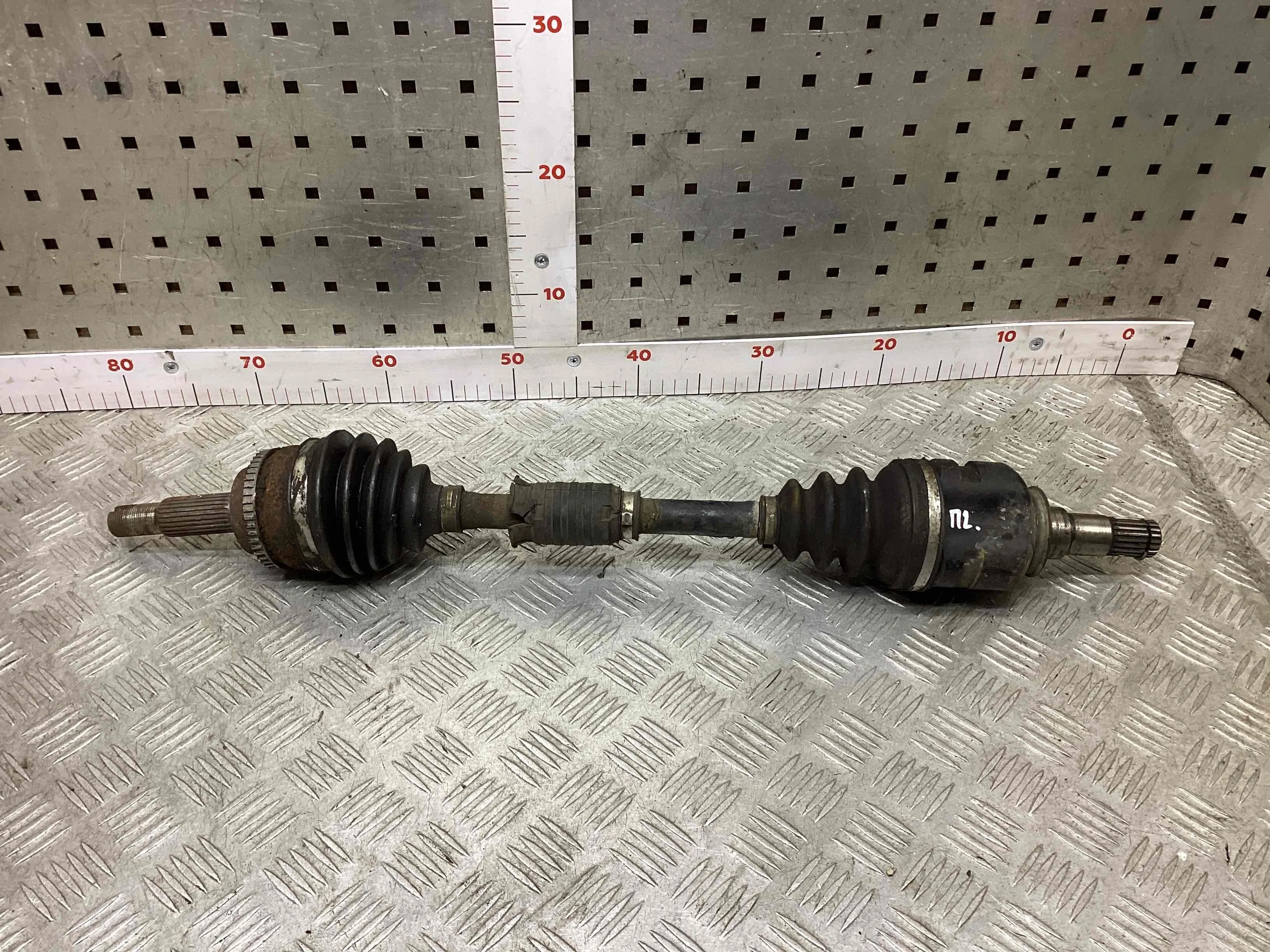 Полуось передняя левая (приводной вал, ШРУС) Toyota Avensis Avensis II (T250) 2003-2008 2005 1,8 i Бензин МКПП 5ст. Универсал.