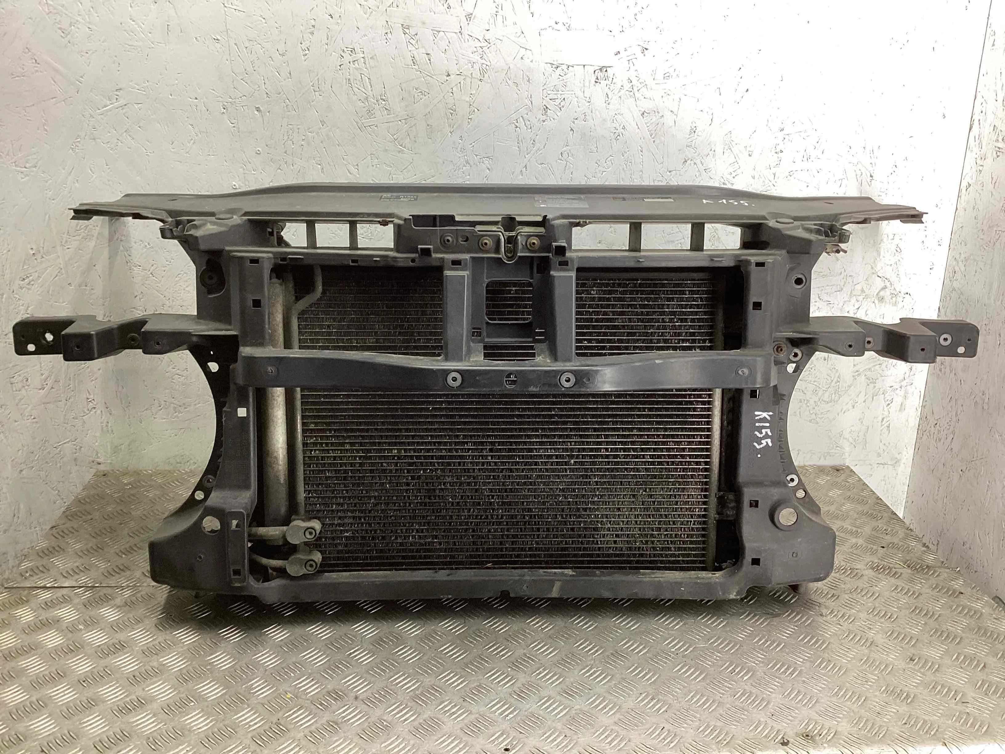 Передняя панель крепления облицовки (телевизор) Volkswagen Passat Passat B6 (3C) 2005-2010 2008 2,0 TDi Дизель АКПП Универсал.