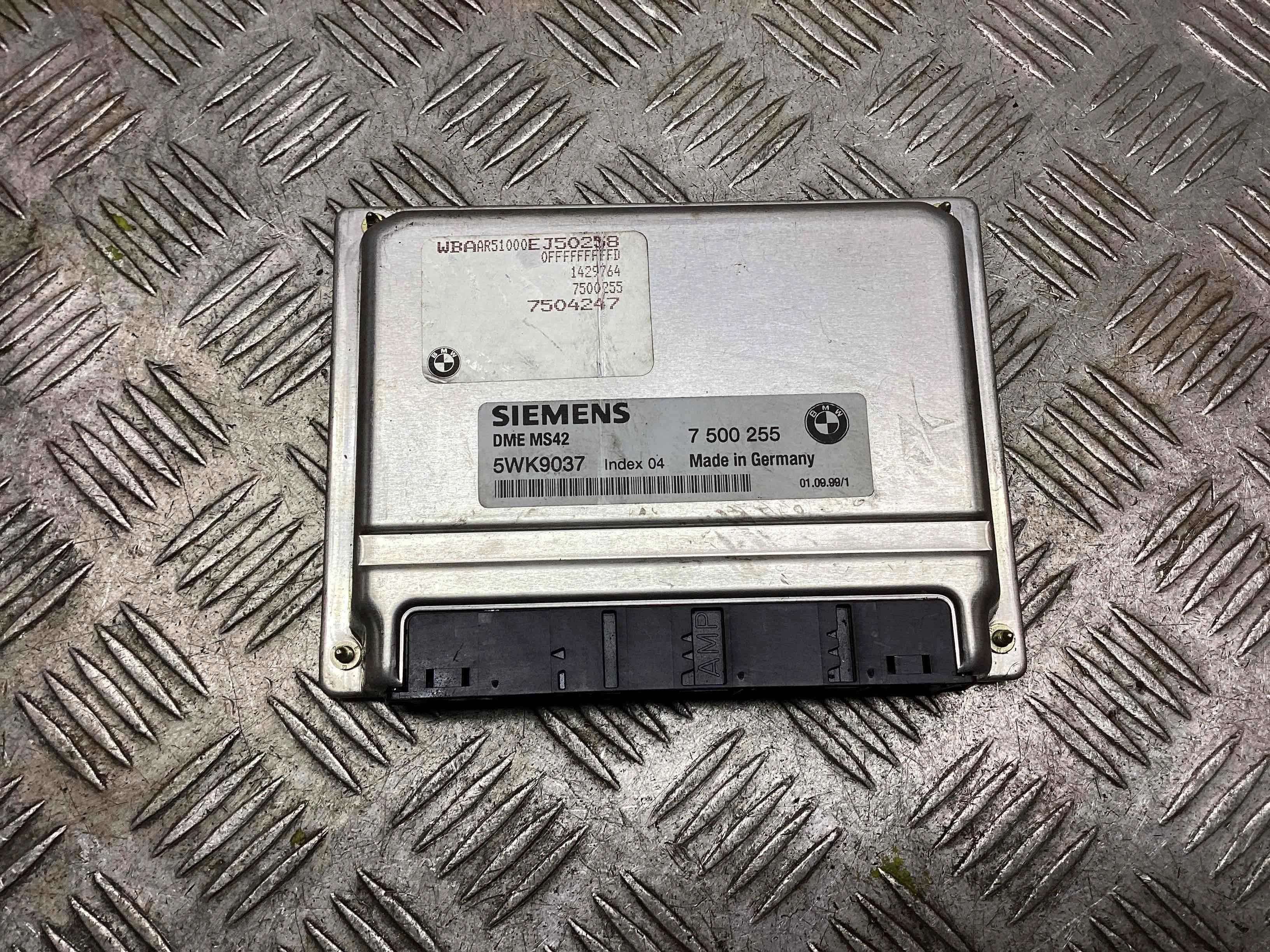 Блок управления двигателем BMW 3-Series (E46) 1998-2001  1999 2,8 i Бензин МКПП Универсал.