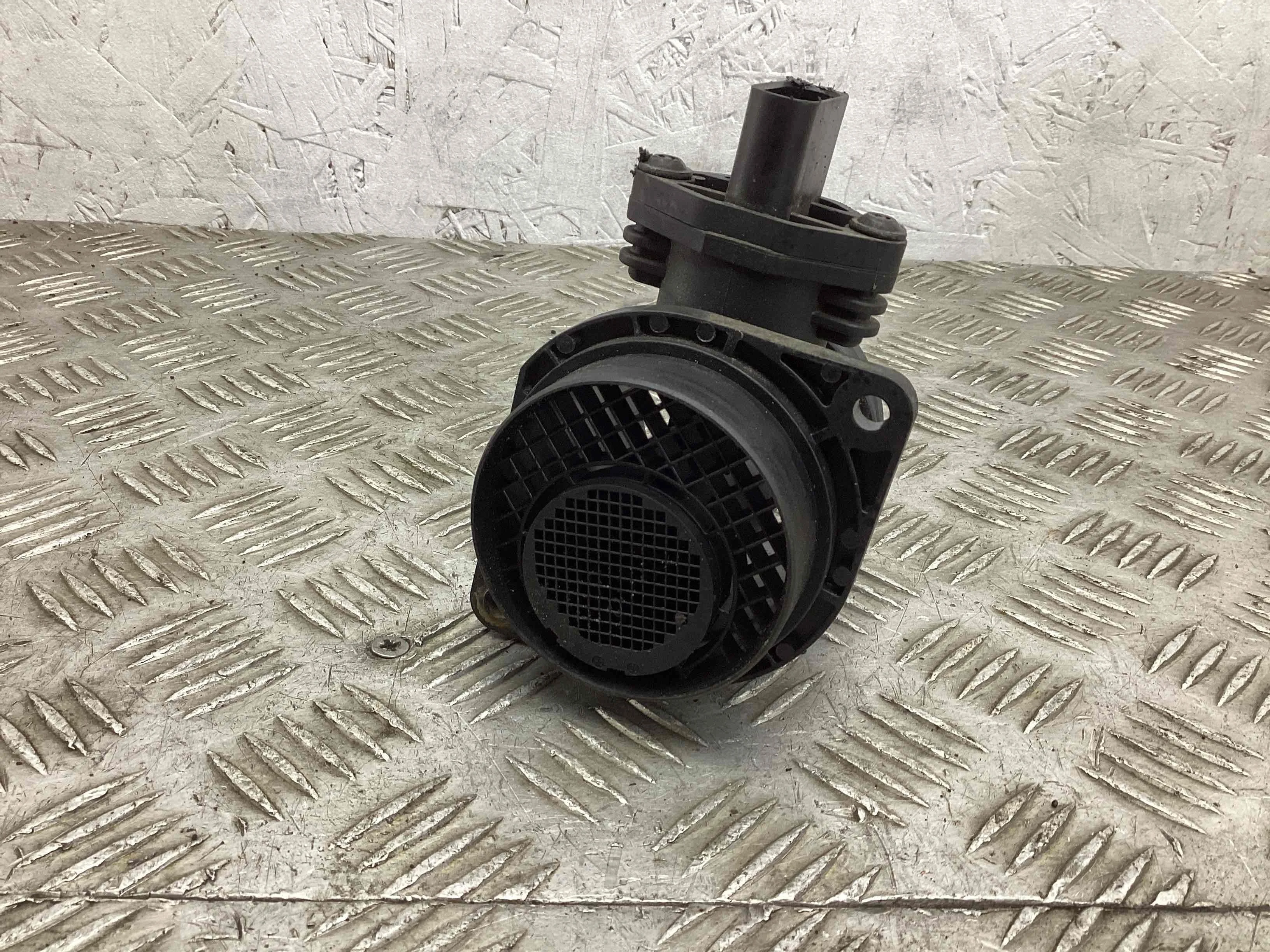 Расходомер воздуха Volkswagen Golf Golf V (1K) 2004-2009 2006 1,9 TDi Дизель МКПП 5ст. Хэтчбек 5дв.