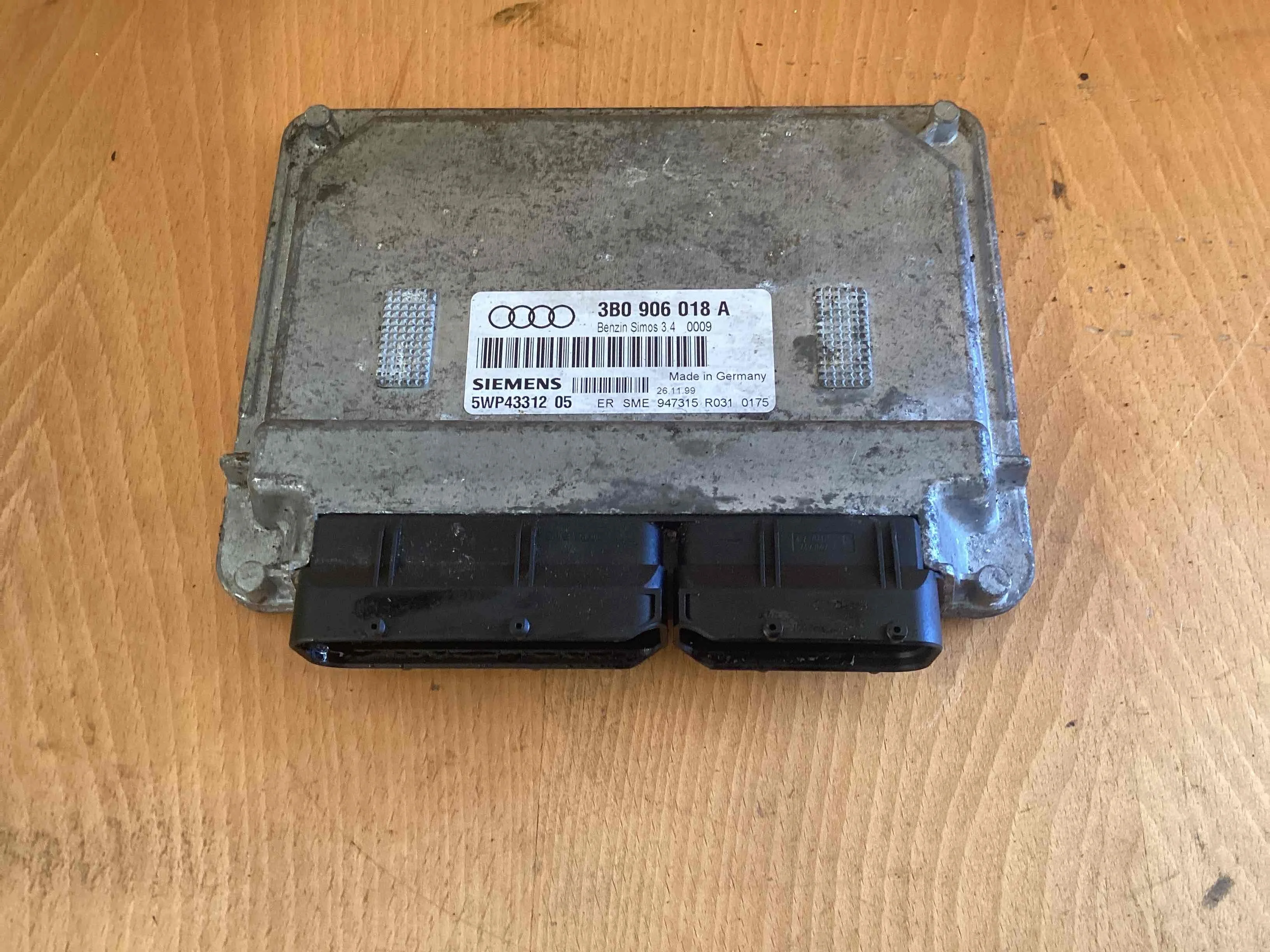 Блок управления двигателем Audi A4 A4 B5 (8D) 1994-1999 1999 1,6 i Бензин МКПП 5ст. Седан.