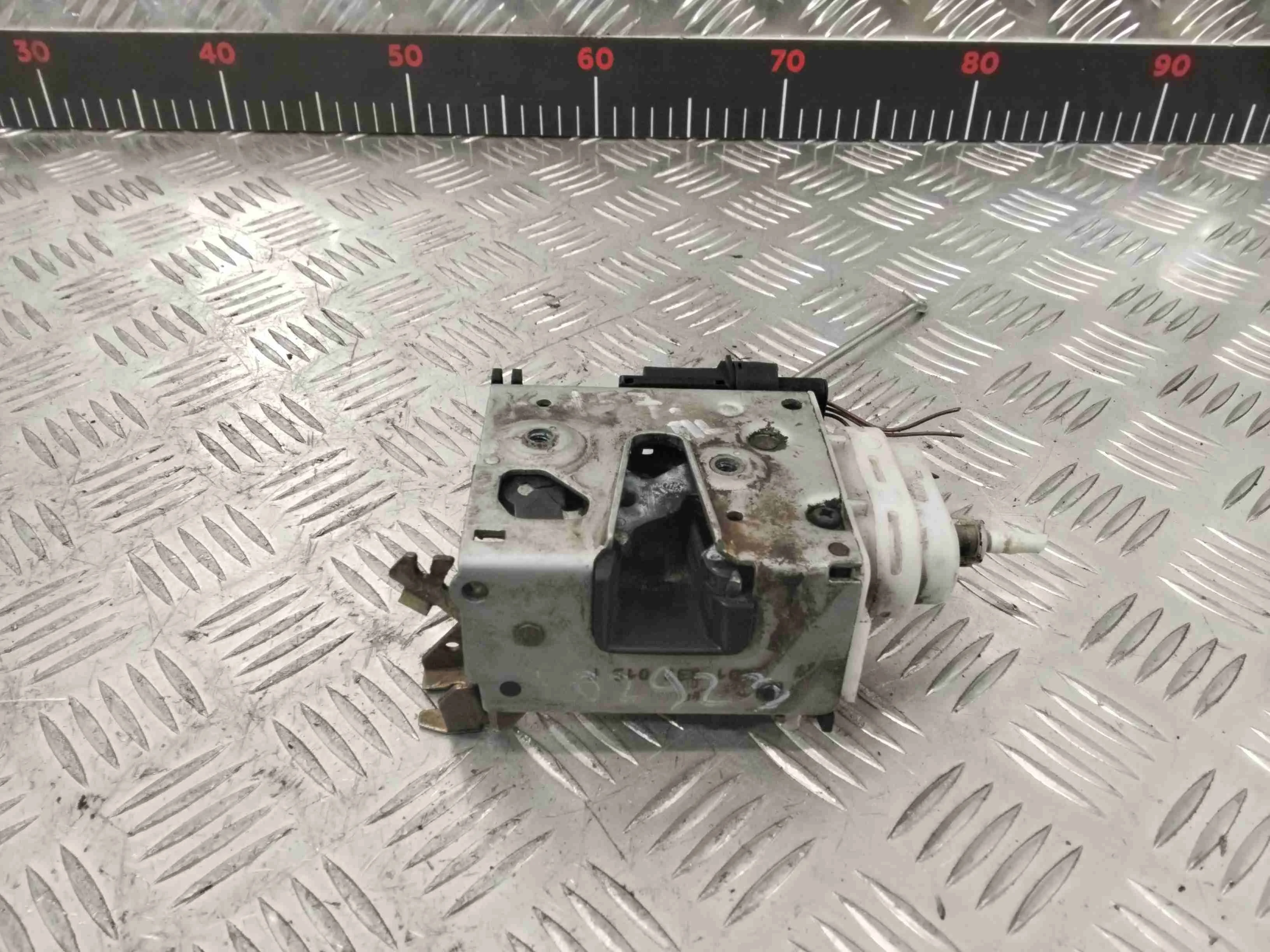 Замок двери передней левой Audi A4 A4 B5 (8D) 1994-1999 1999 1,9 TDi Дизель МКПП 5ст. Универсал.