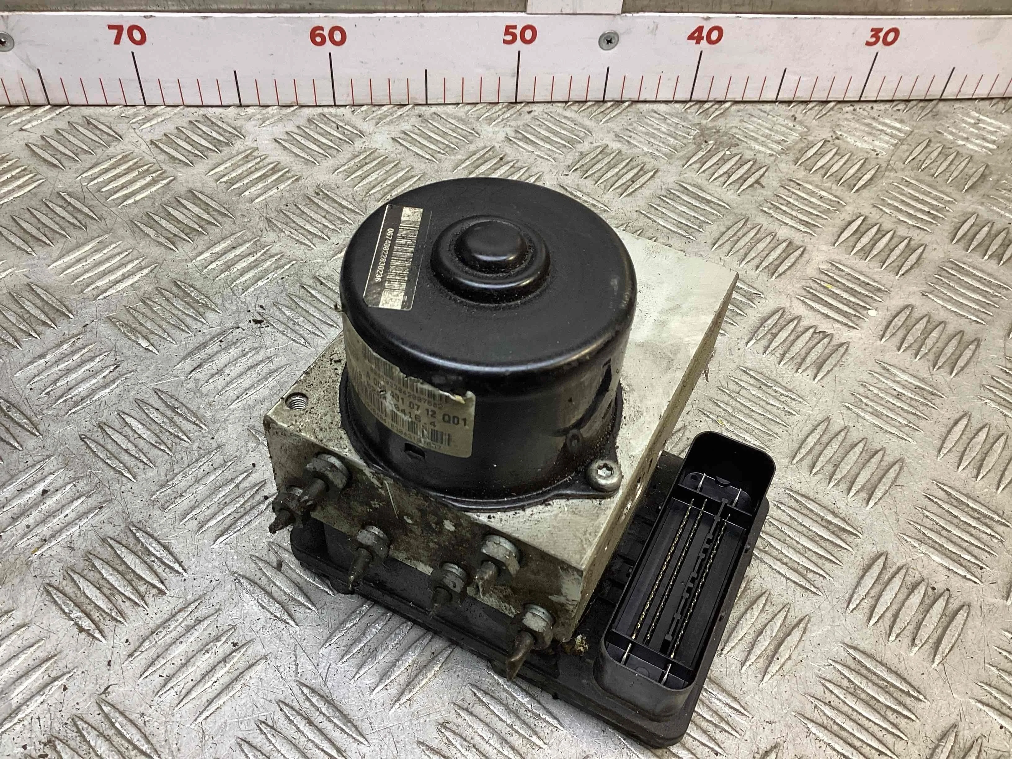 Блок ABS Mercedes C (W203) 2000-2004  2003 2,2 CDi Дизель МКПП 6ст. Универсал.