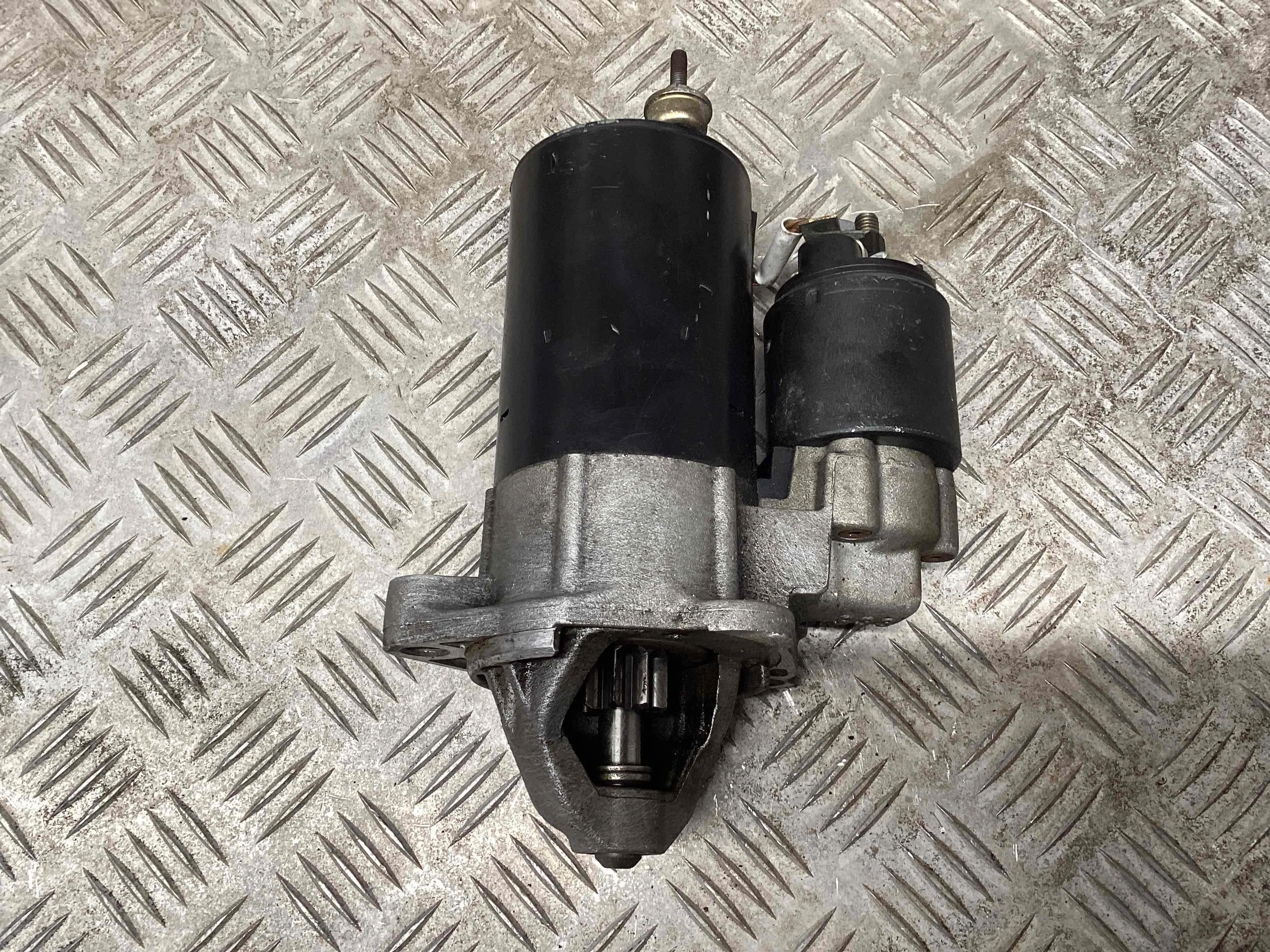 Стартер Audi A4 A4 B6 (8EC, 8E5) 2000-2004 2001 2,0 i Бензин Вариатор Седан.