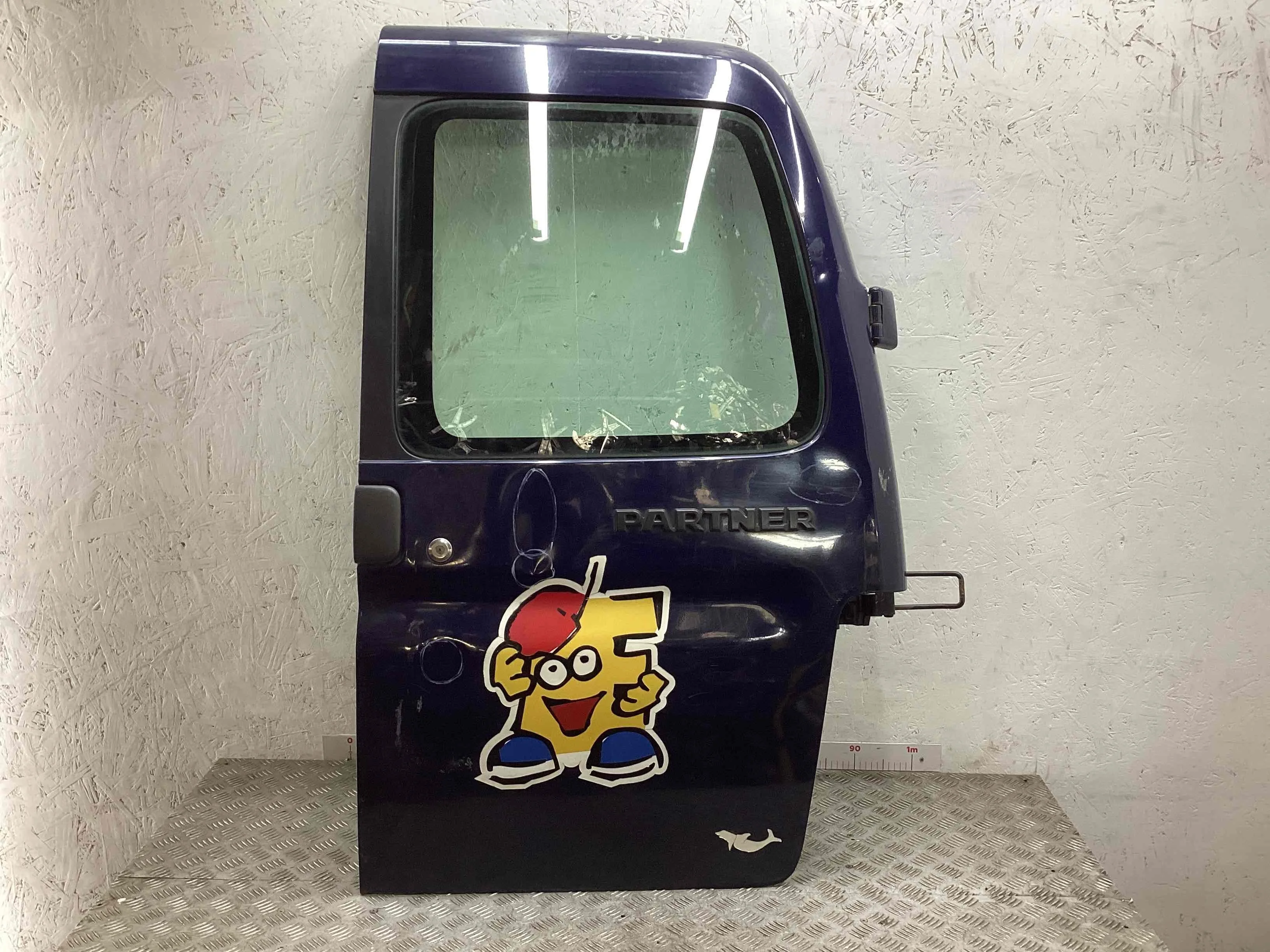 Дверь задняя распашная правая Peugeot Partner Partner I 1996-2008 2001 1,9 D Дизель МКПП 5ст. Фургон.