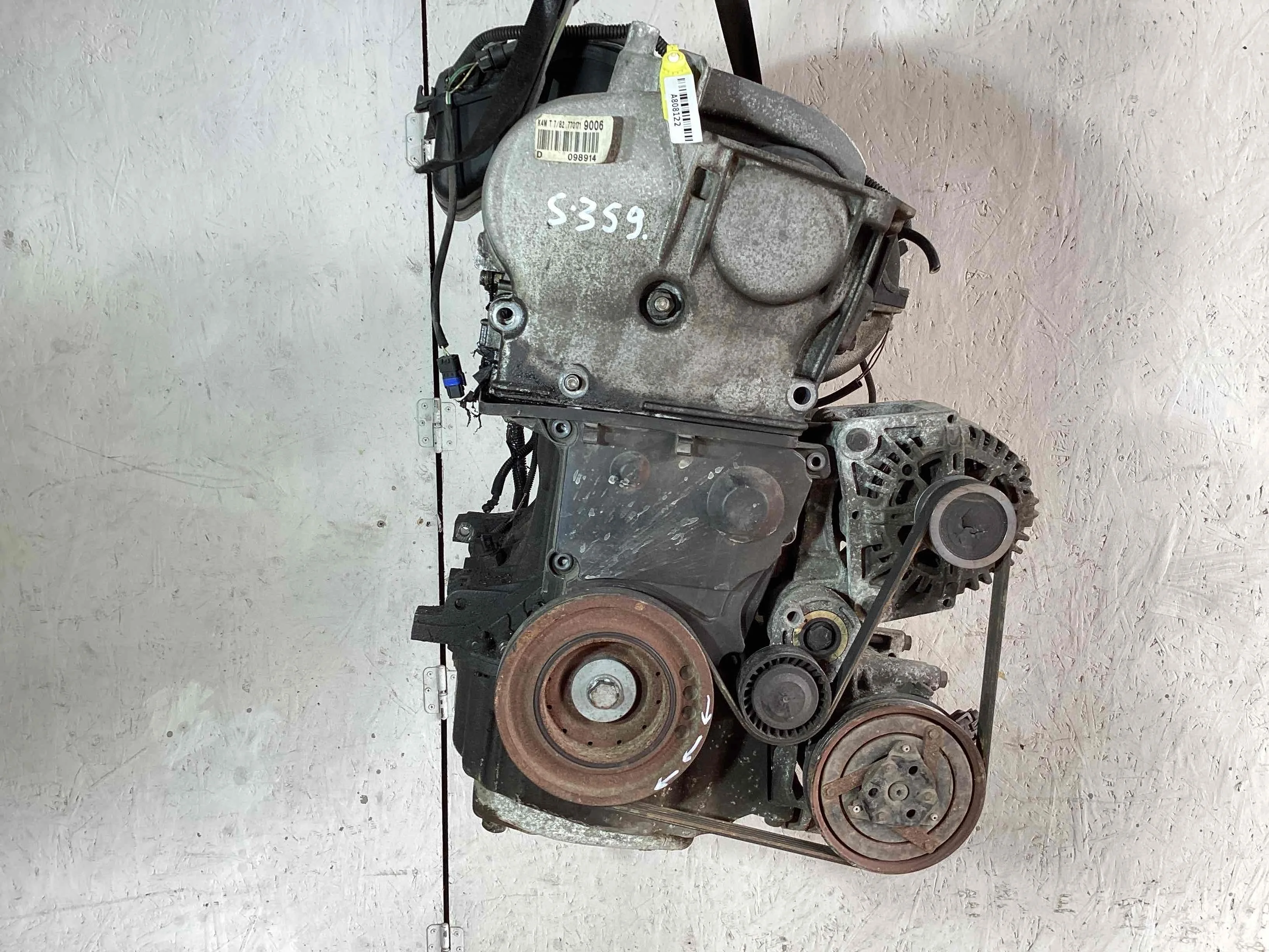 Двигатель Renault Scenic Scenic II (JM) 2003-2006 2004 1,6 i Бензин МКПП 5ст. Минивэн.