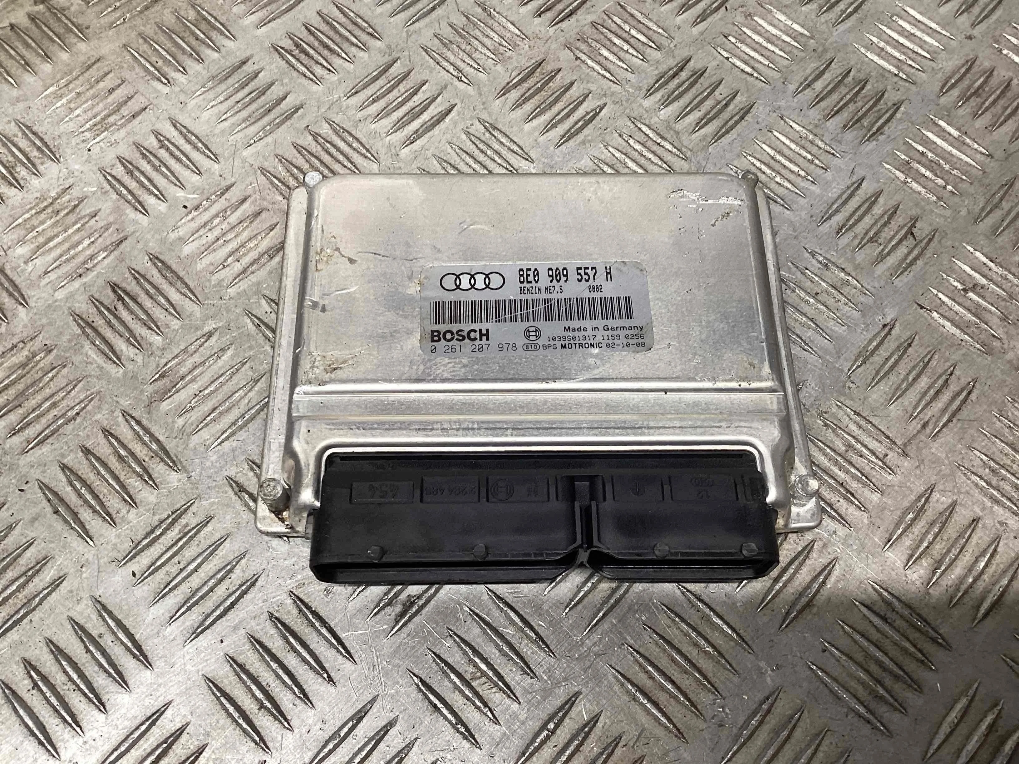 Блок управления двигателем Audi A4 A4 B6 (8EC, 8E5) 2000-2004 2002 2,0 i Бензин МКПП 5ст. Универсал.