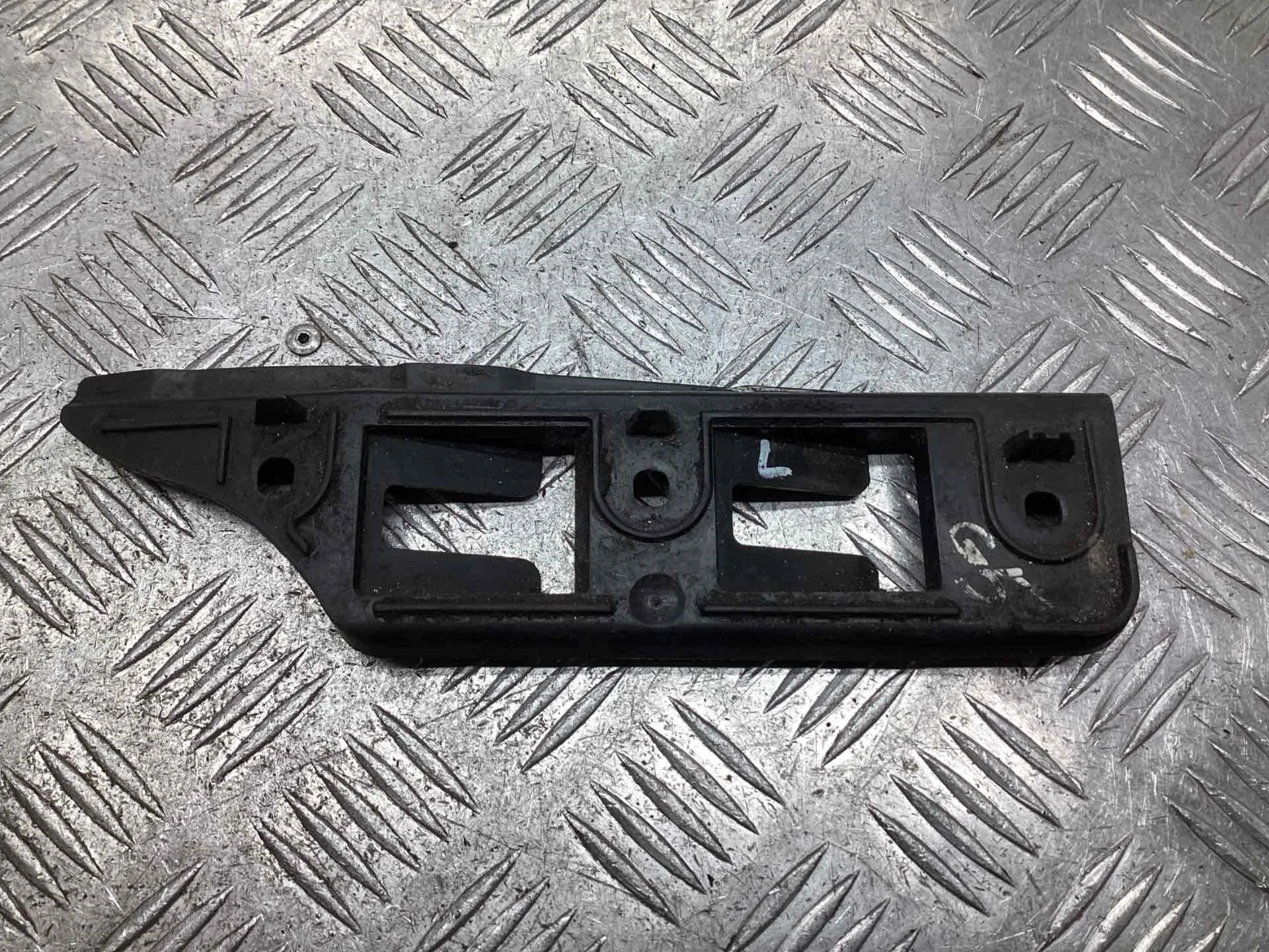 Кронштейн крепления бампера переднего Volkswagen Golf Golf V (1K) 2004-2009 2004